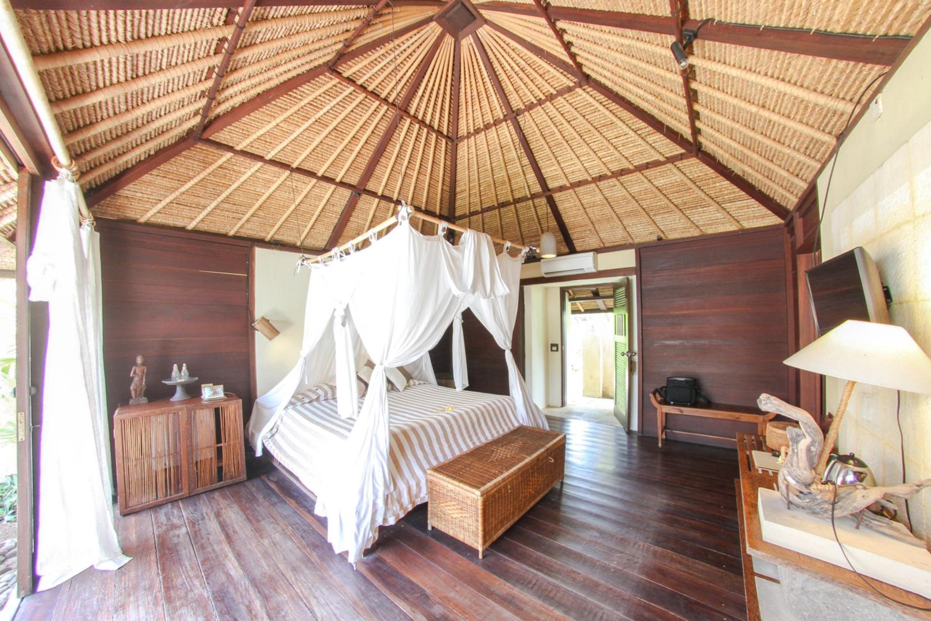 One-Bedroom Pool Villa - Photo 4