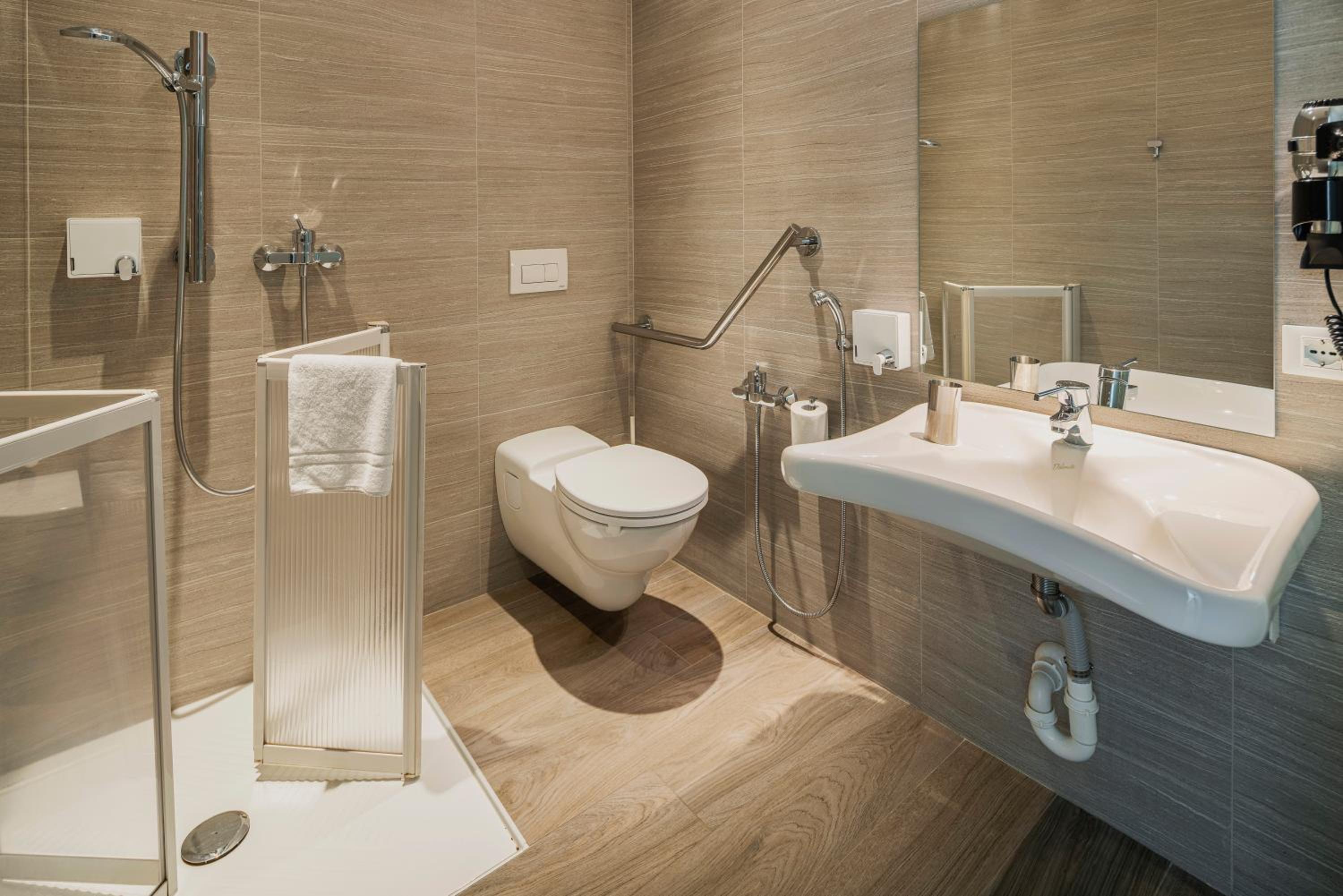 Double or Twin Room - Disability Access
