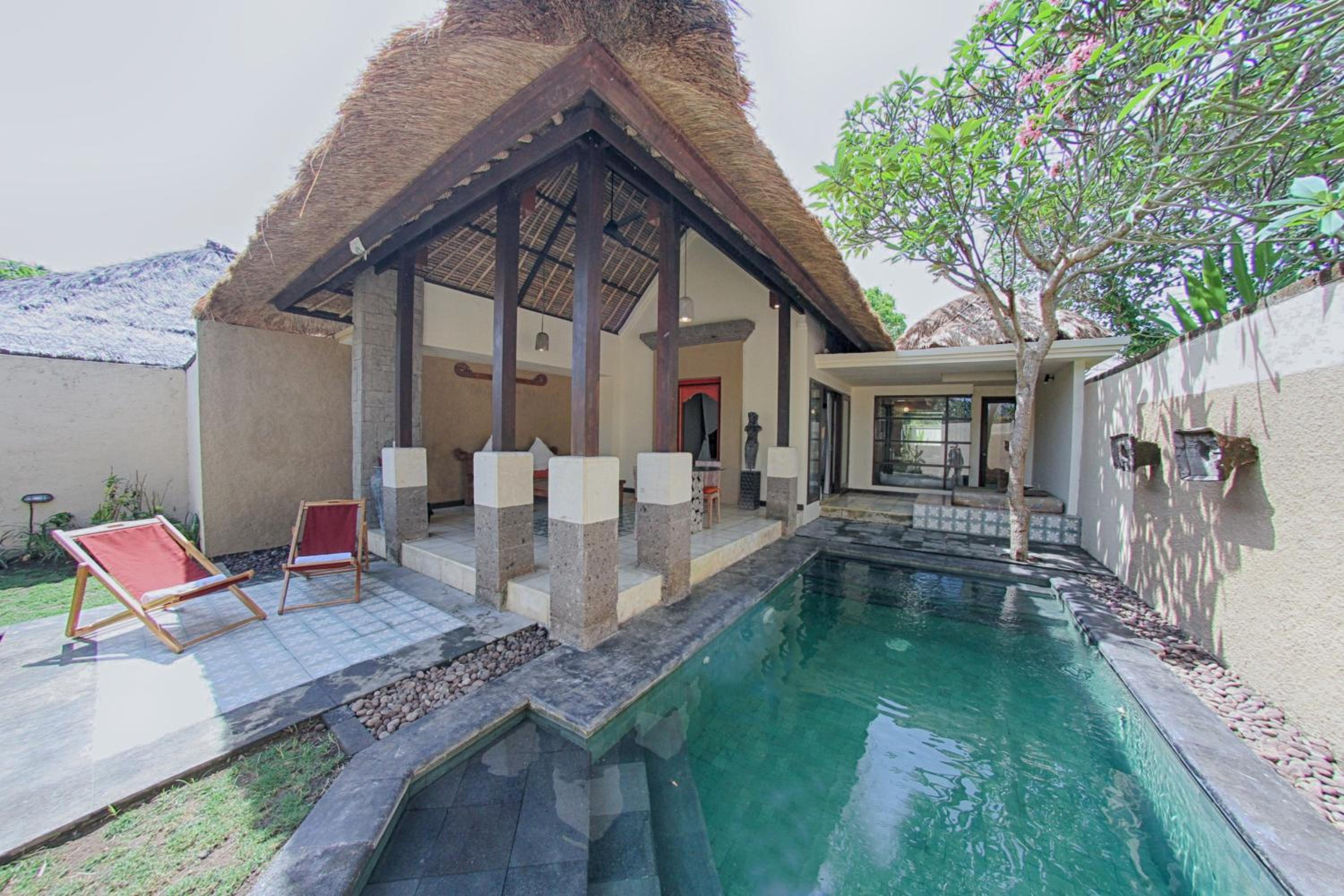 One-Bedroom Grand Pool Villa - Photo 2