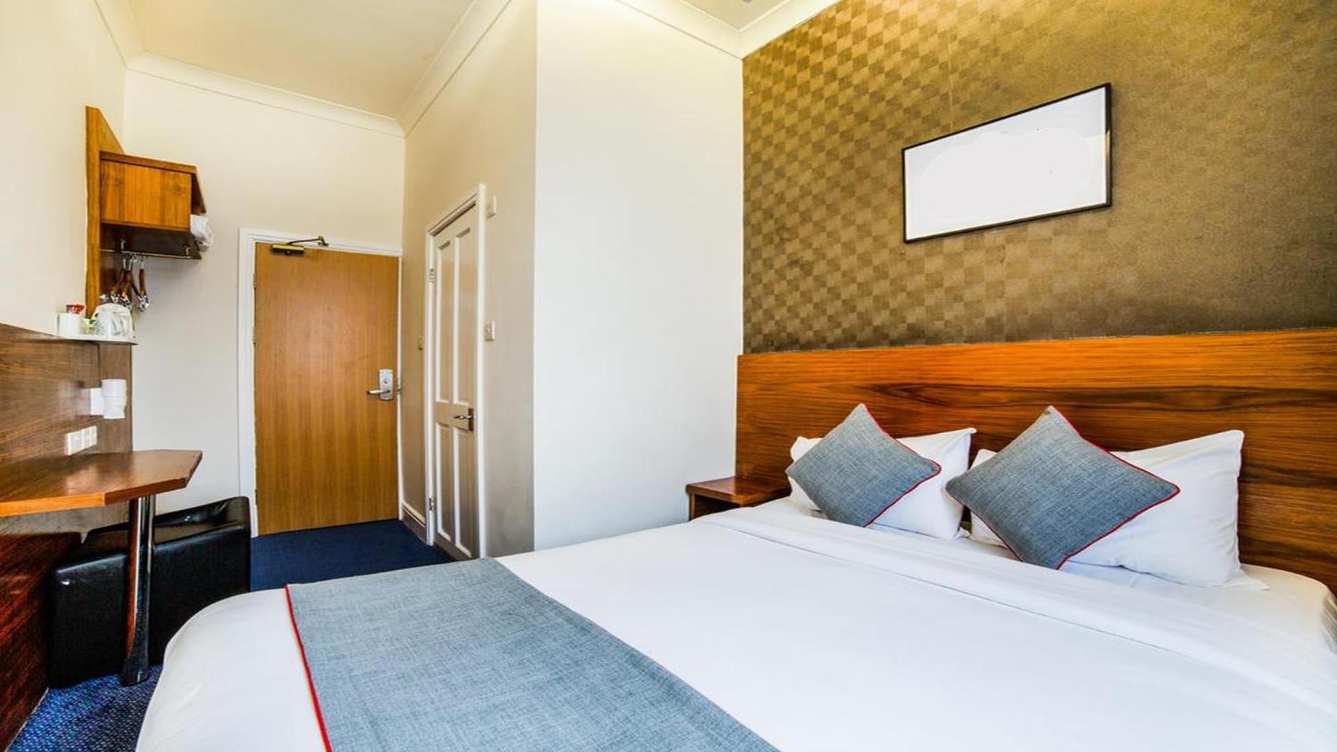 Deluxe Double Room photo 2