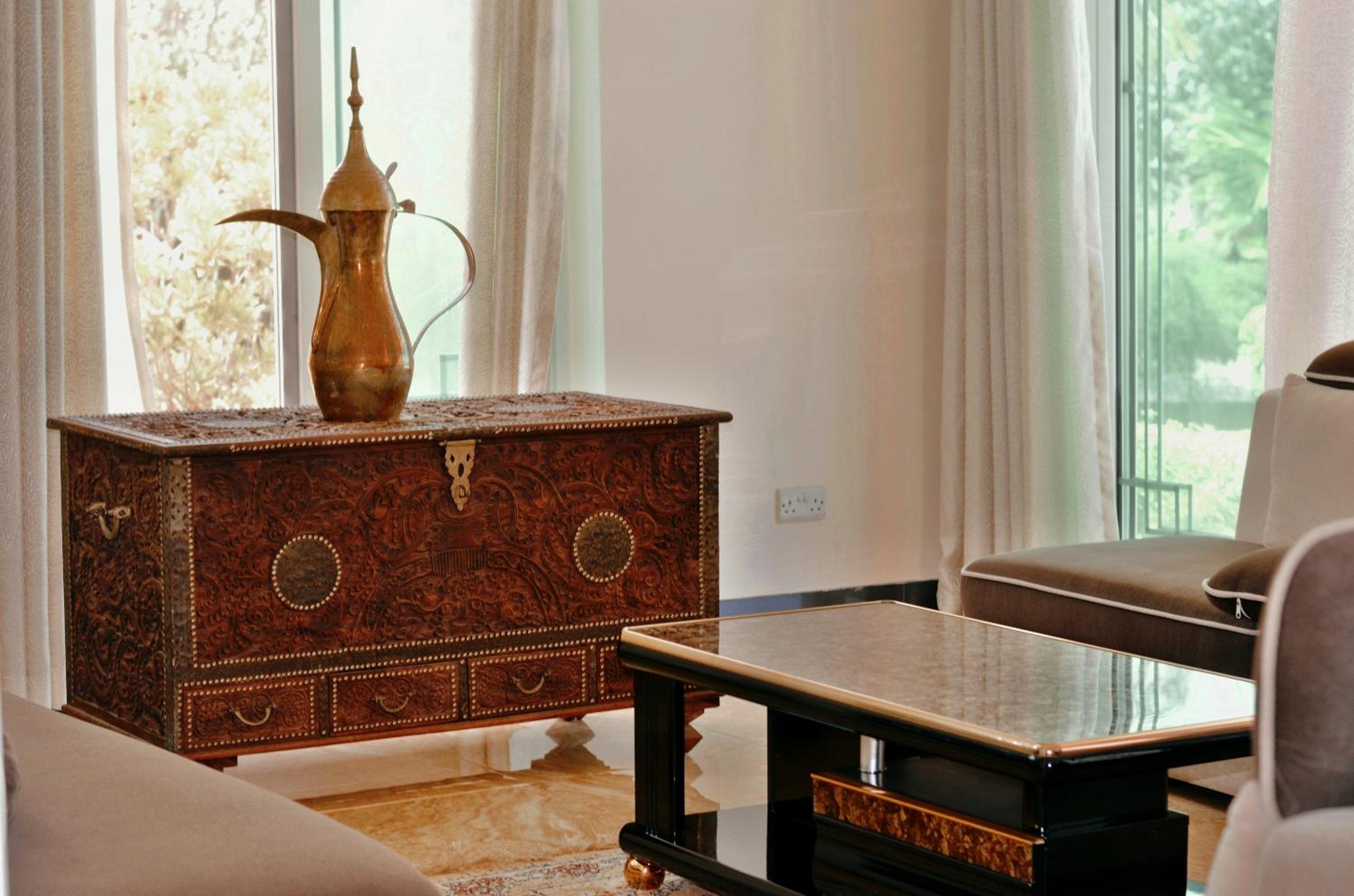 Three-Bedroom Villa - Photo 2