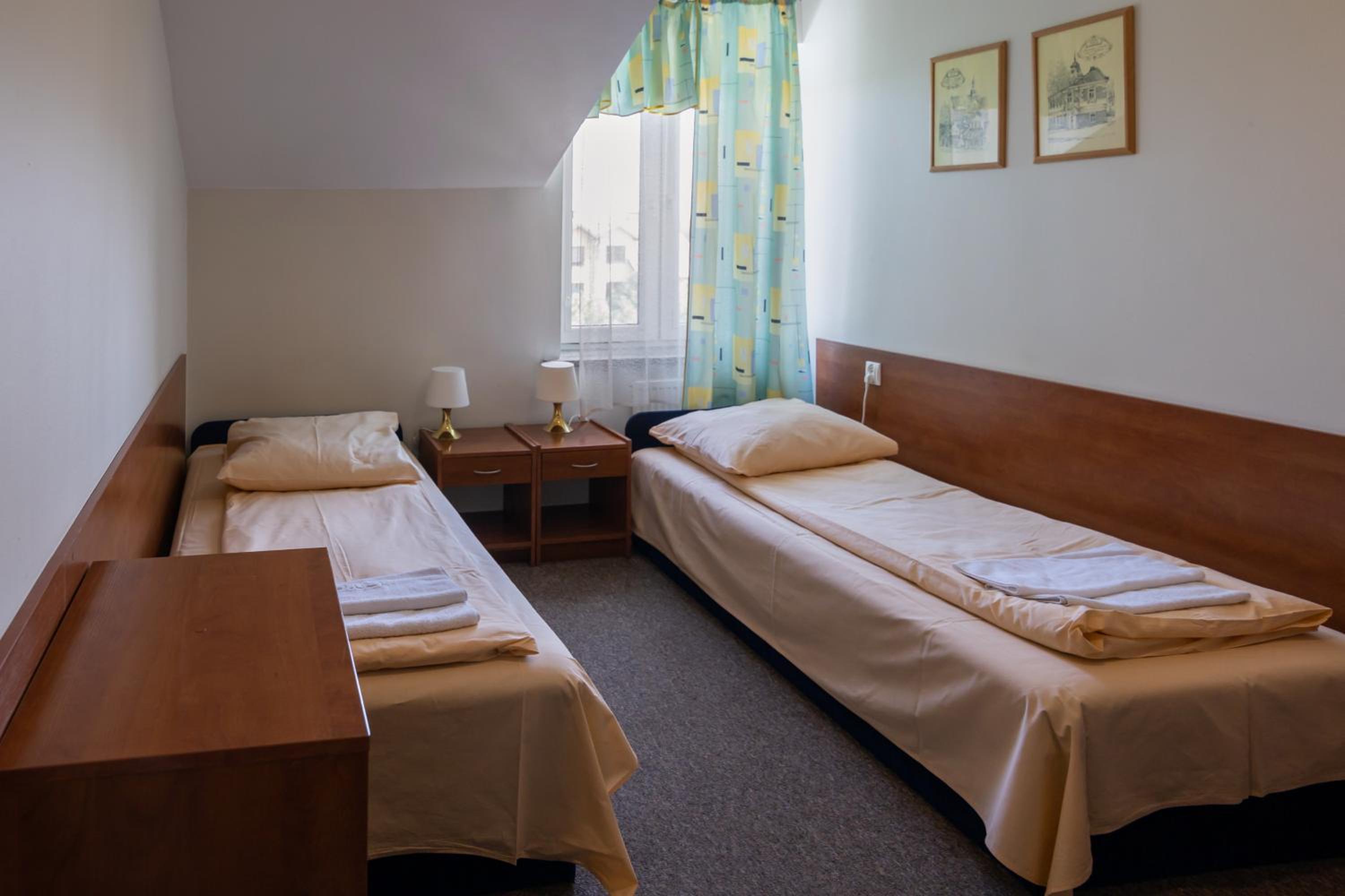 Twin Room - Photo 6