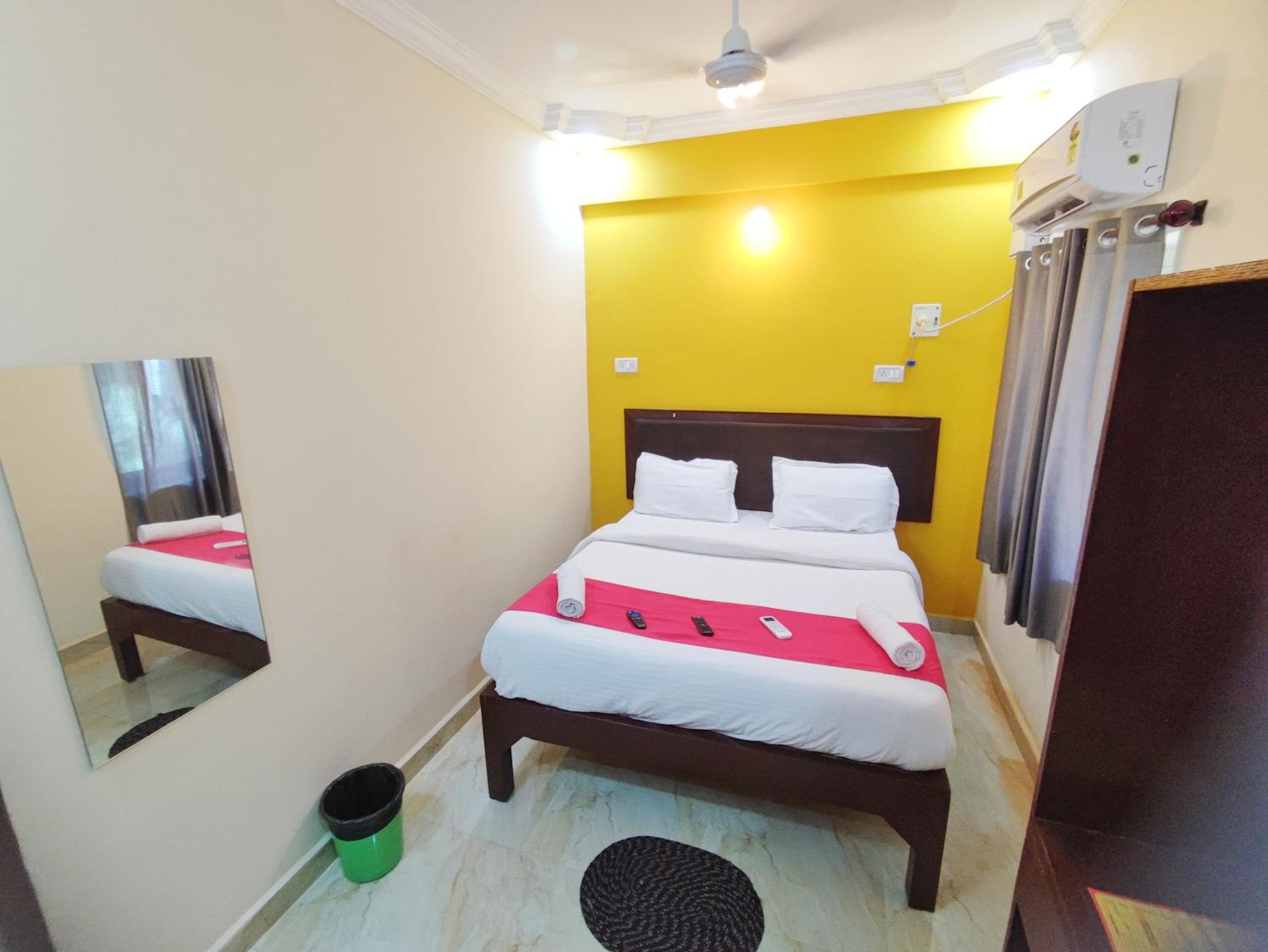 Budget Double Room - Photo 27