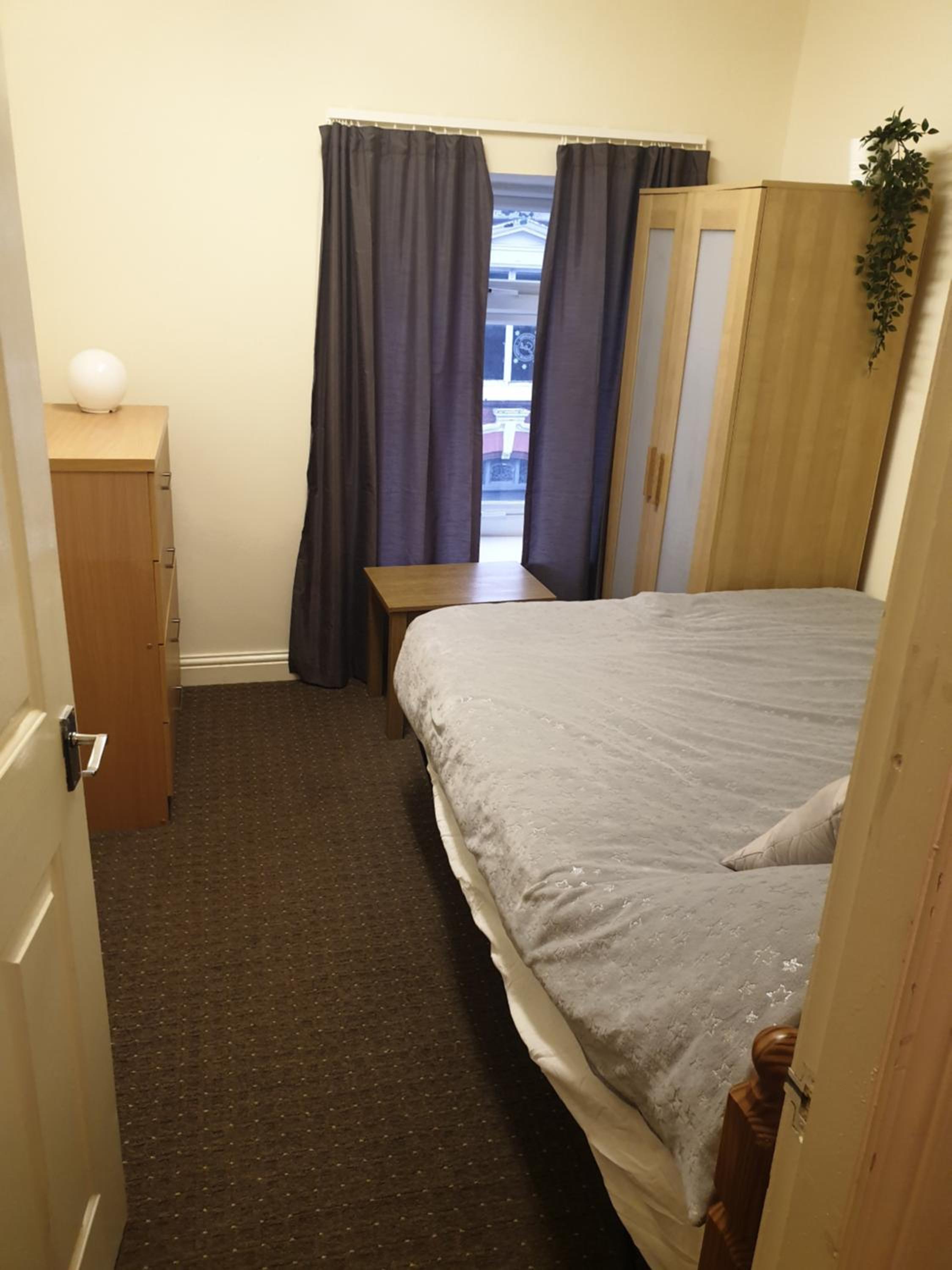 Two-Bedroom Apartment - Photo 5