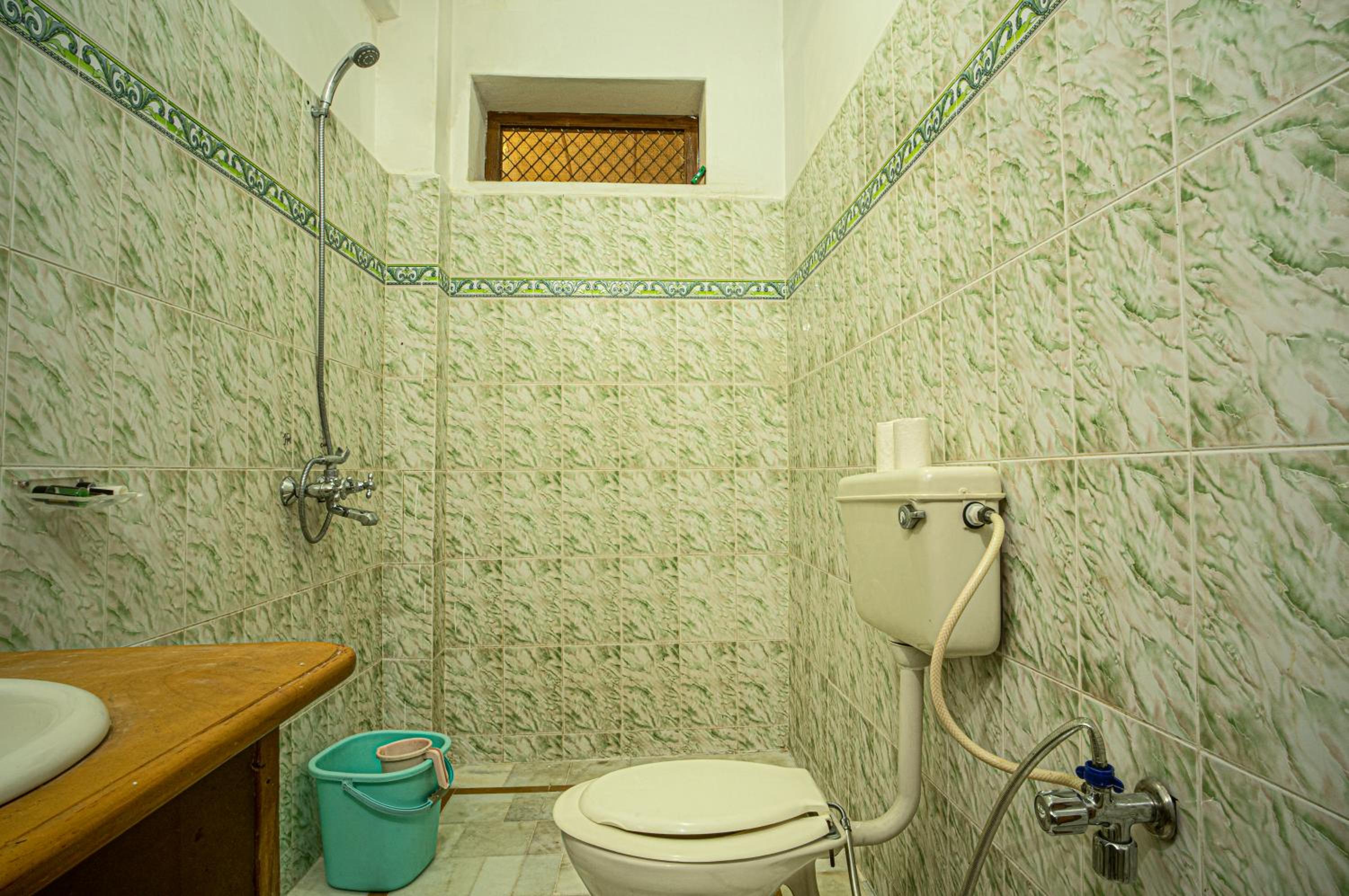 Standard Double Room - Photo 10