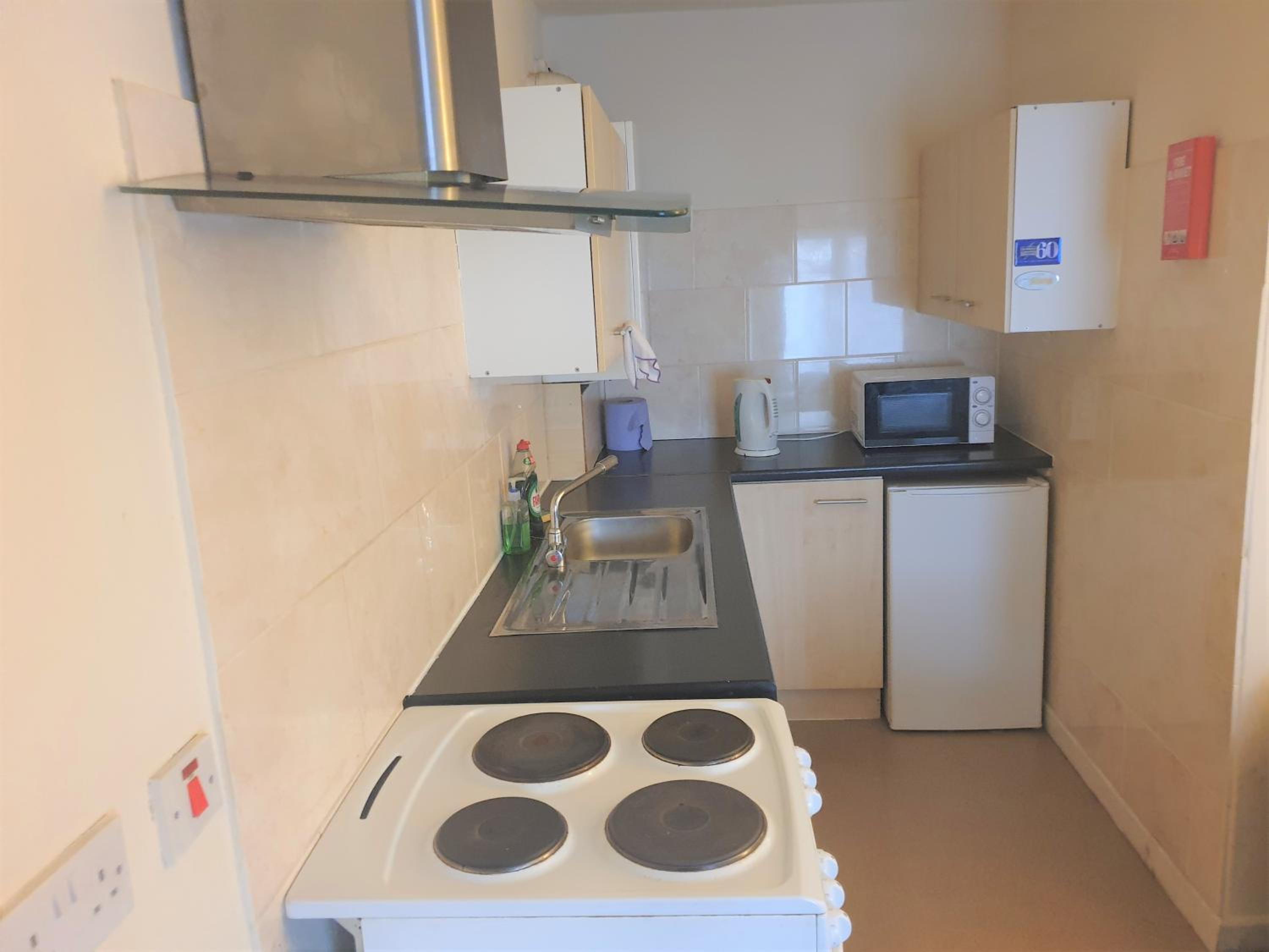 Two-Bedroom Apartment - Photo 7