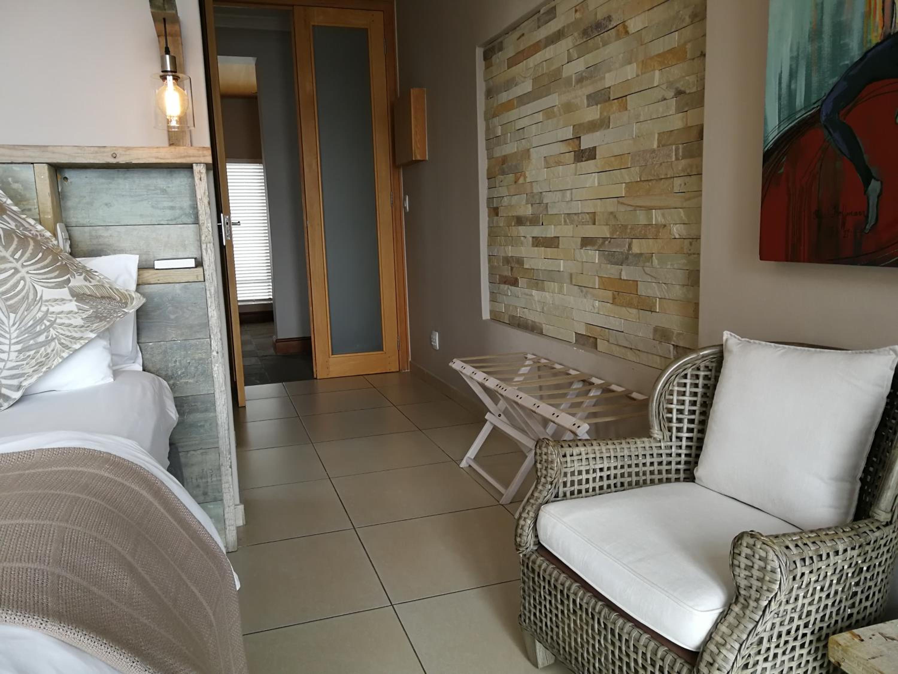 King Suite with Sea View - Photo 12