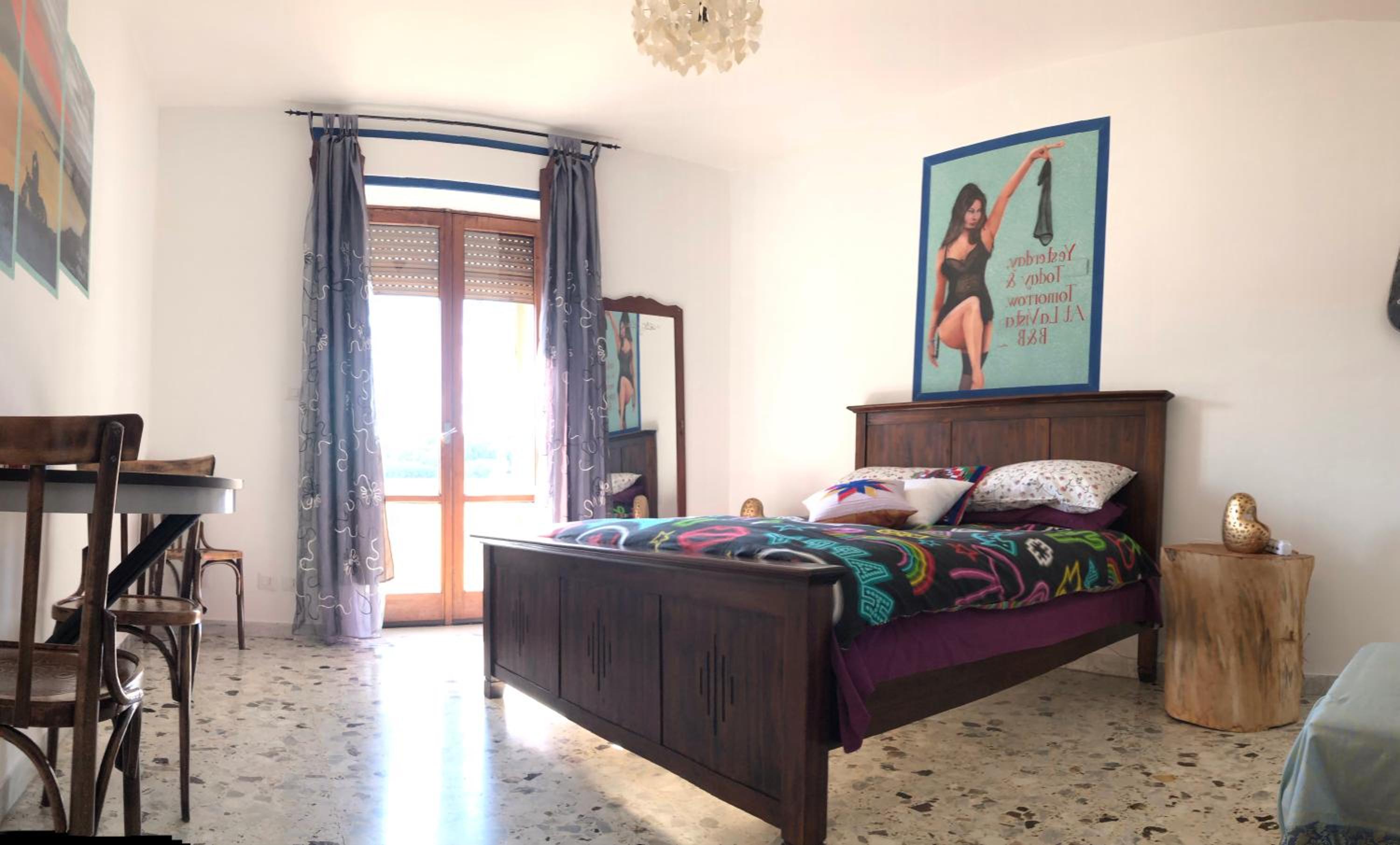 Deluxe Double Room with Balcony photo 2