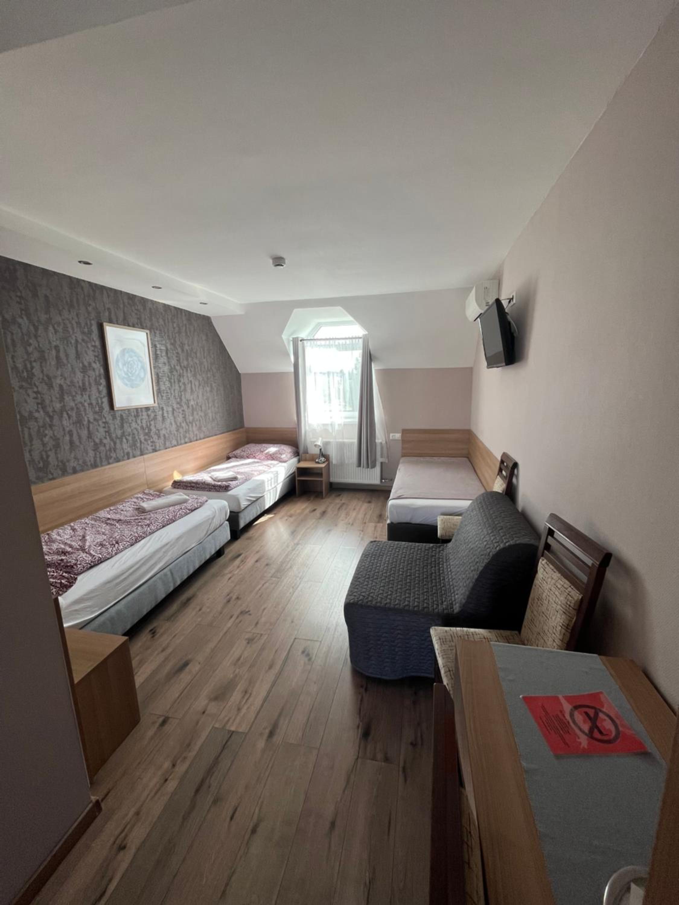 Triple Room