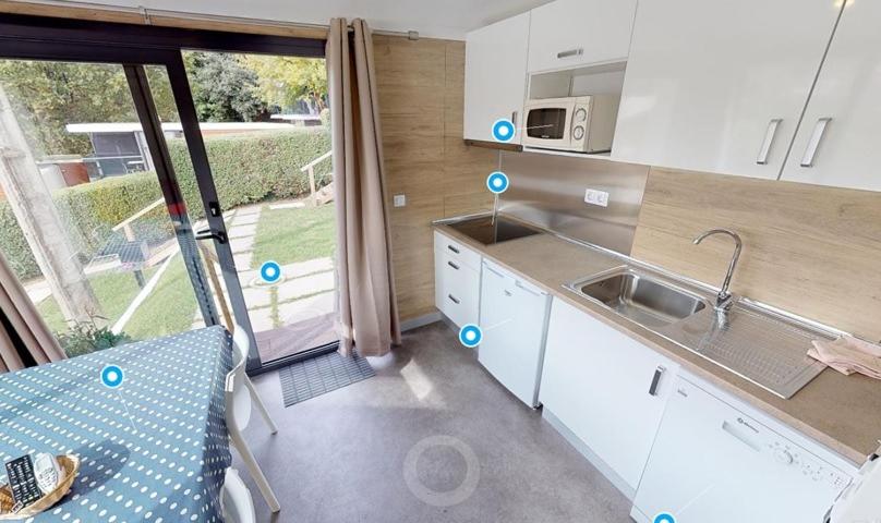 One Bedroom Family Bungalow photo 3
