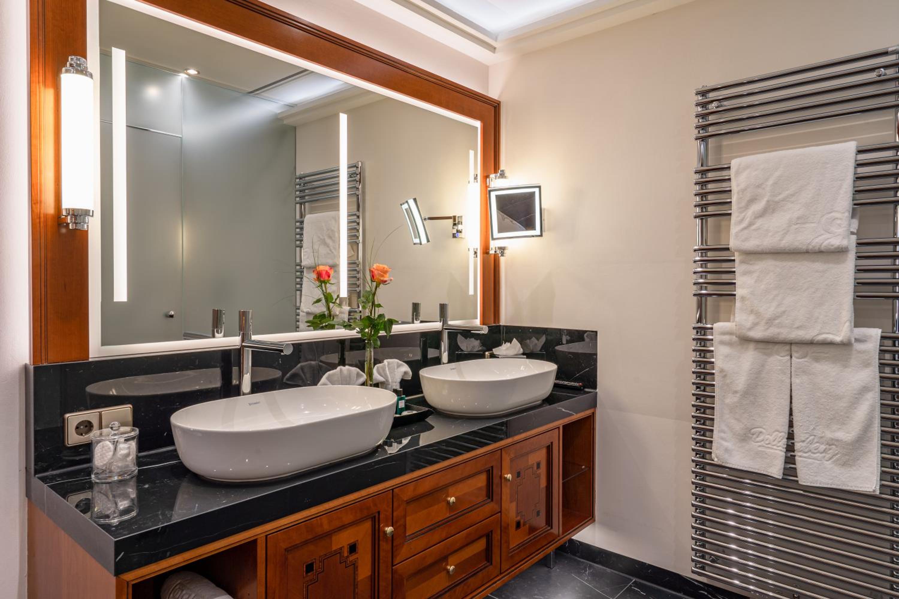 Luxus-Suite mit Talblick photo