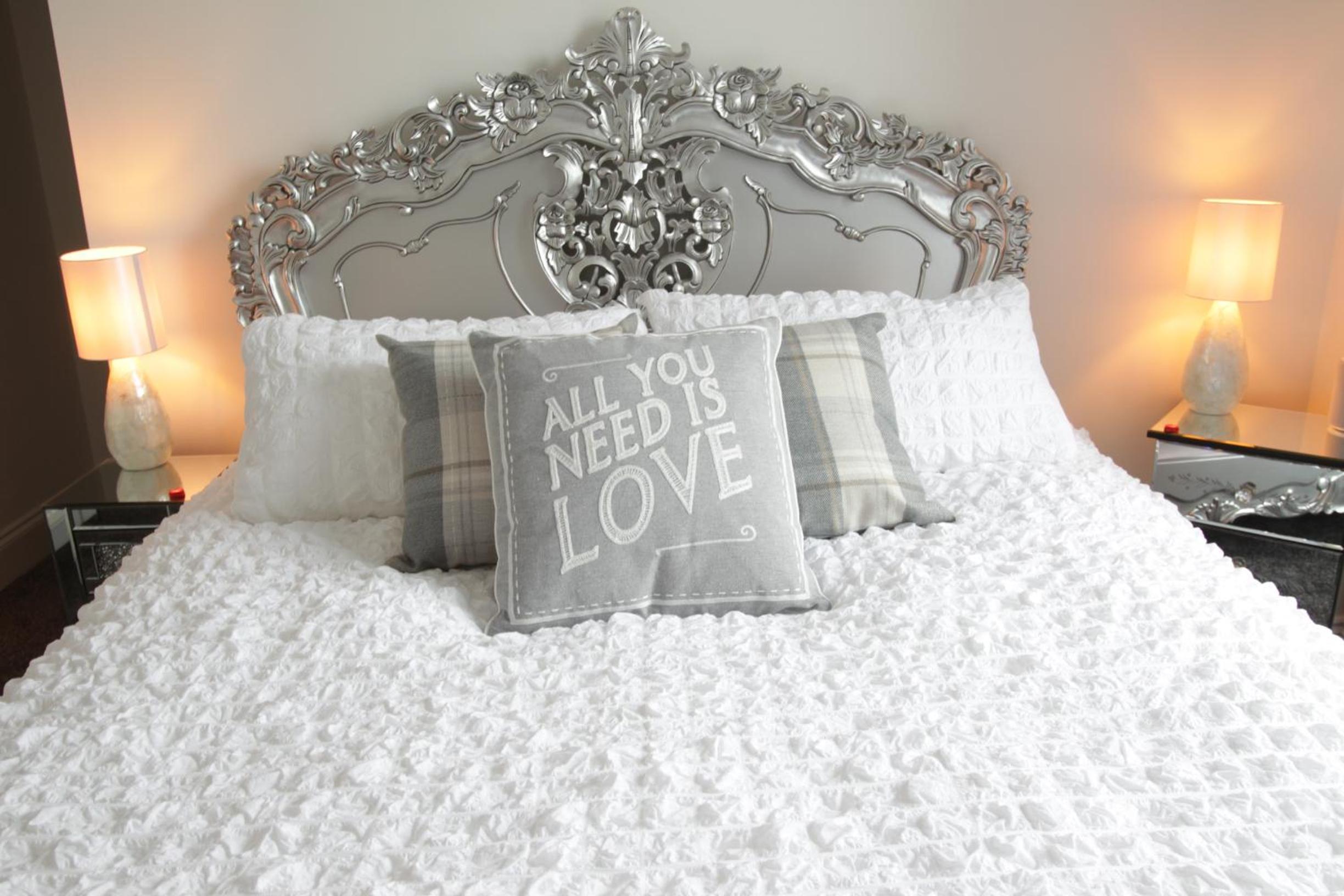 Deluxe Double Room with Shower photo 2