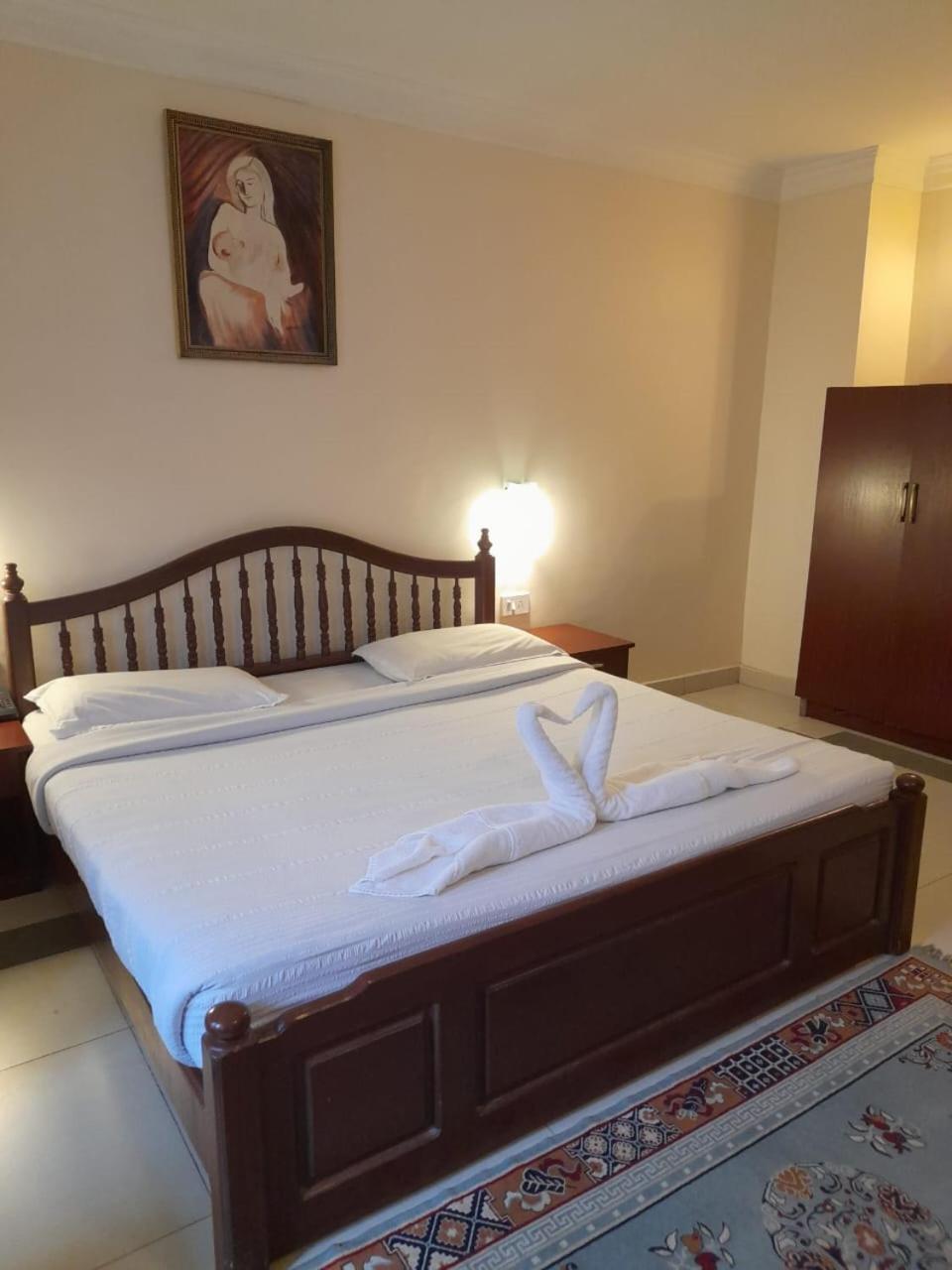 Deluxe Room - Photo 1