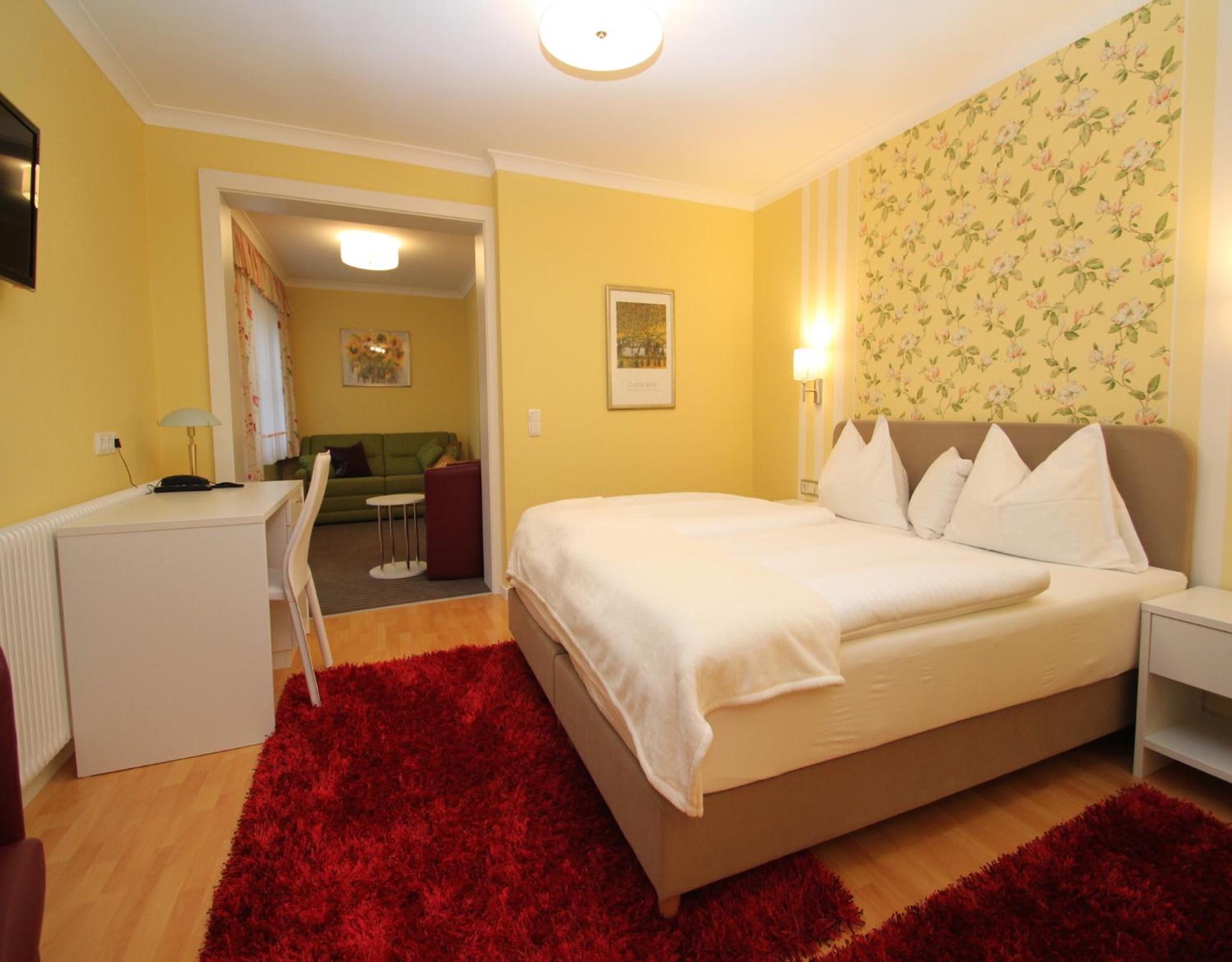 Standard Double Room photo 2