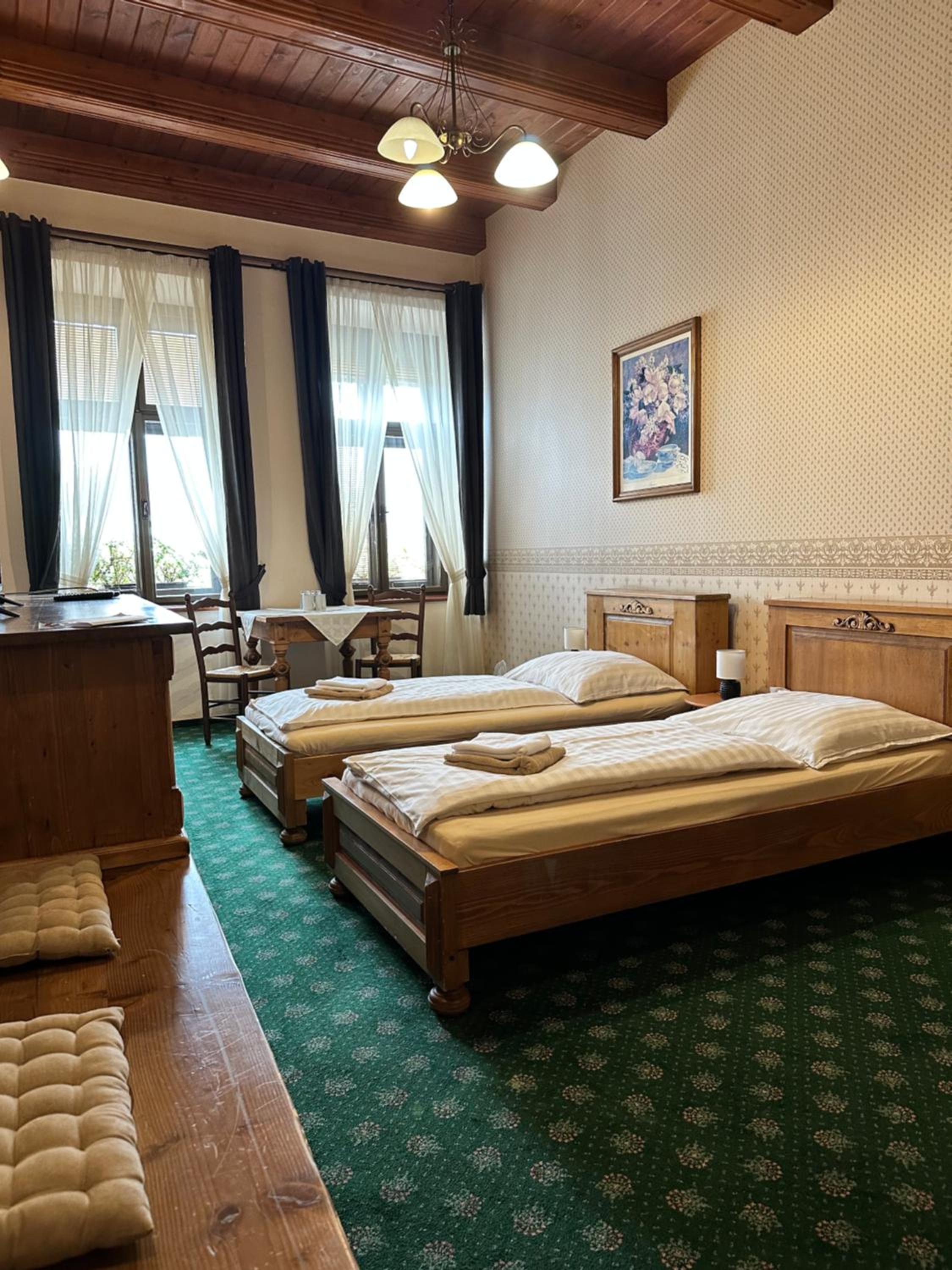 Twin Room With Bathroom photo 3