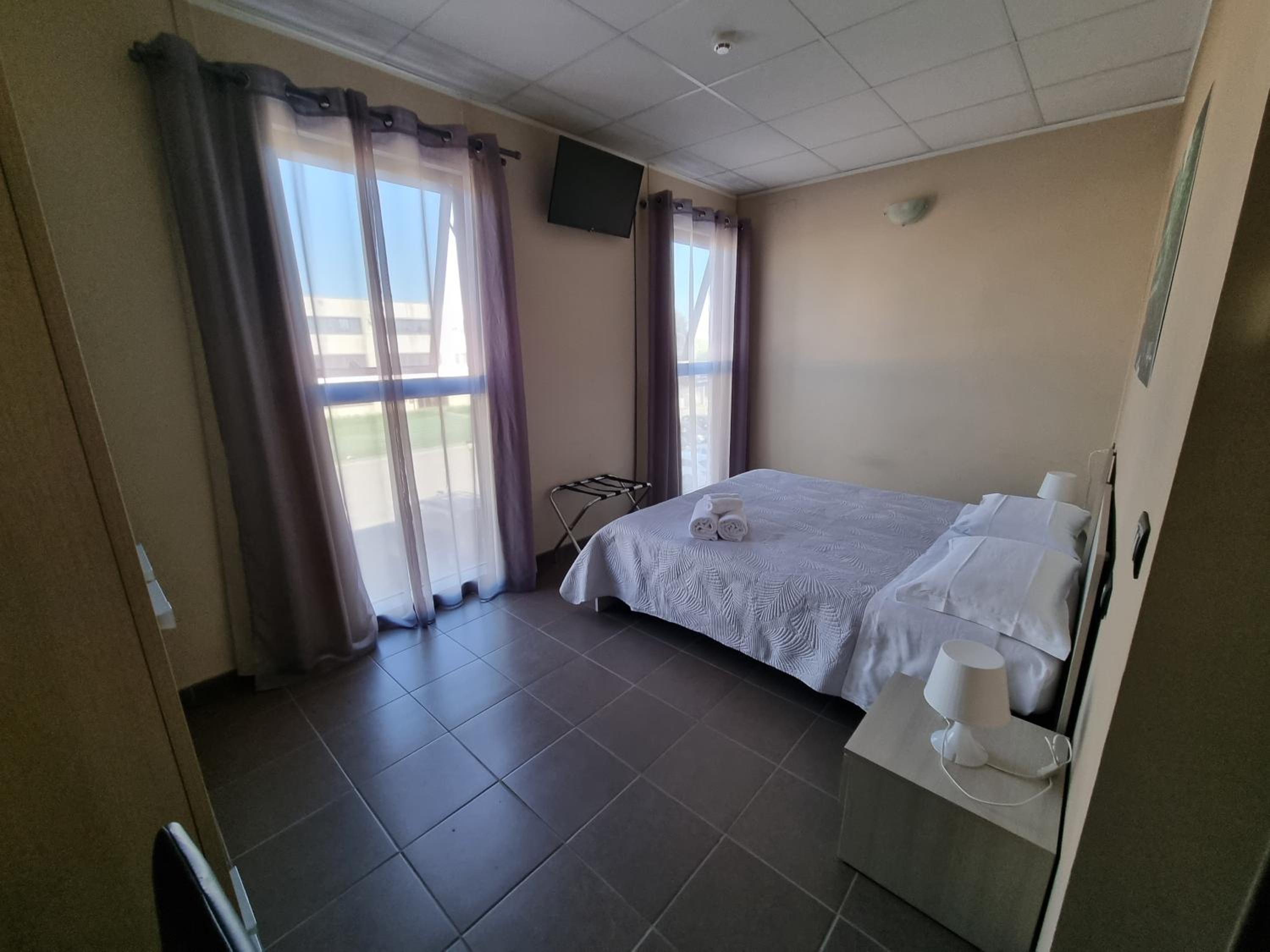 Double Room with Private Bathroom photo 3