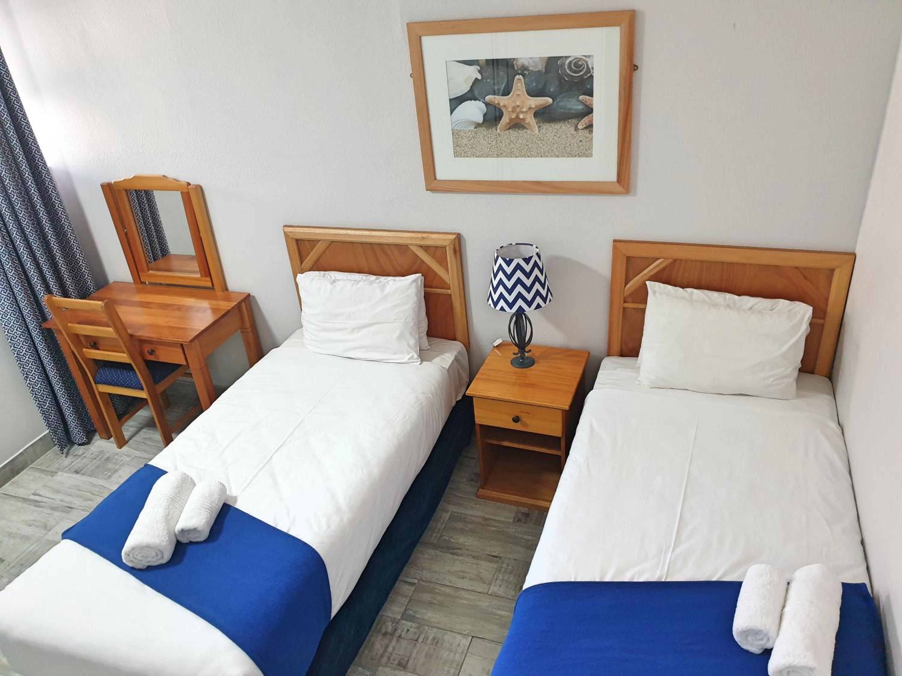 Two-Bedroom Apartment with Sea View - Photo 11