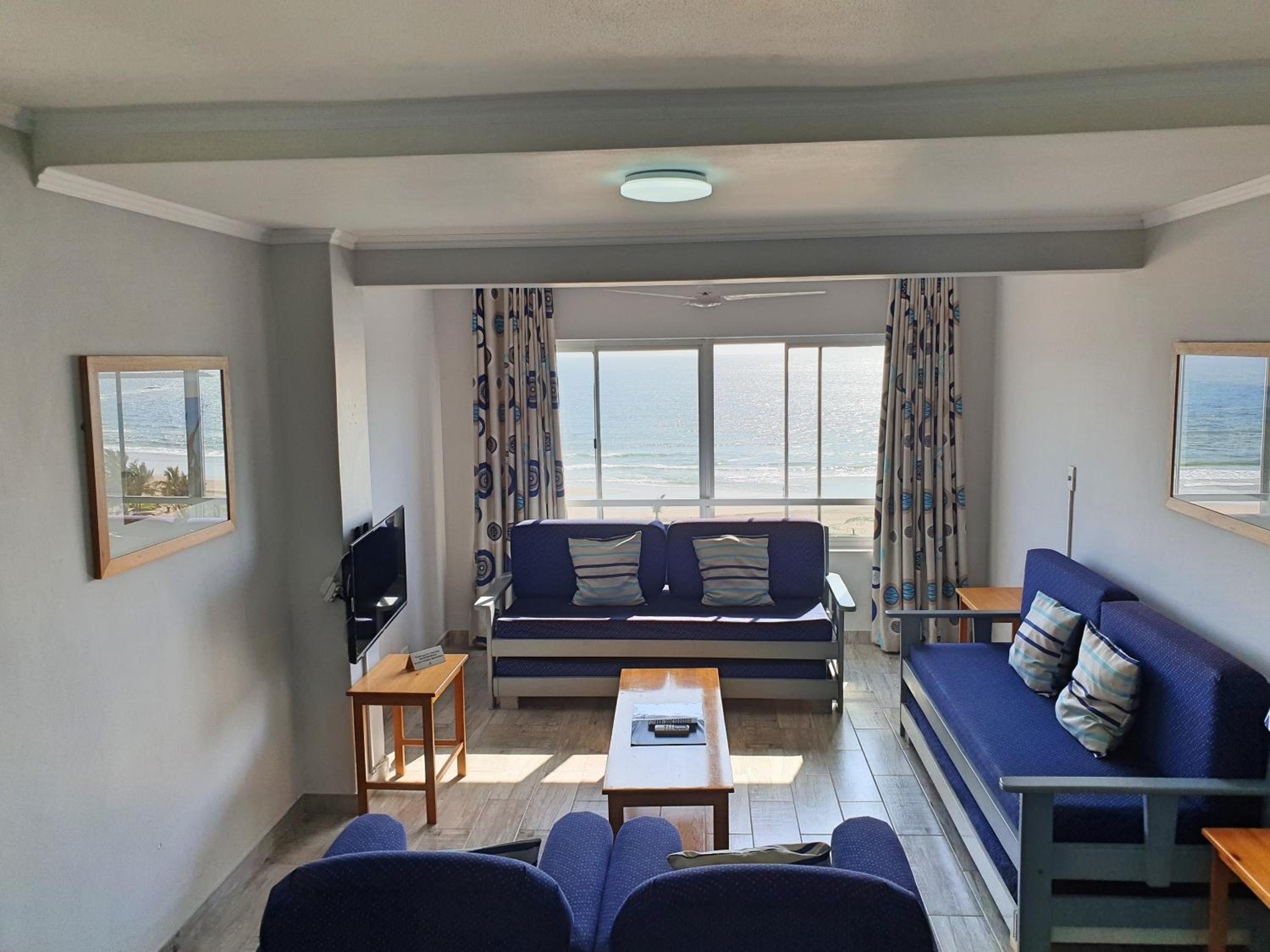 Two-Bedroom Apartment with Sea View - Photo 8