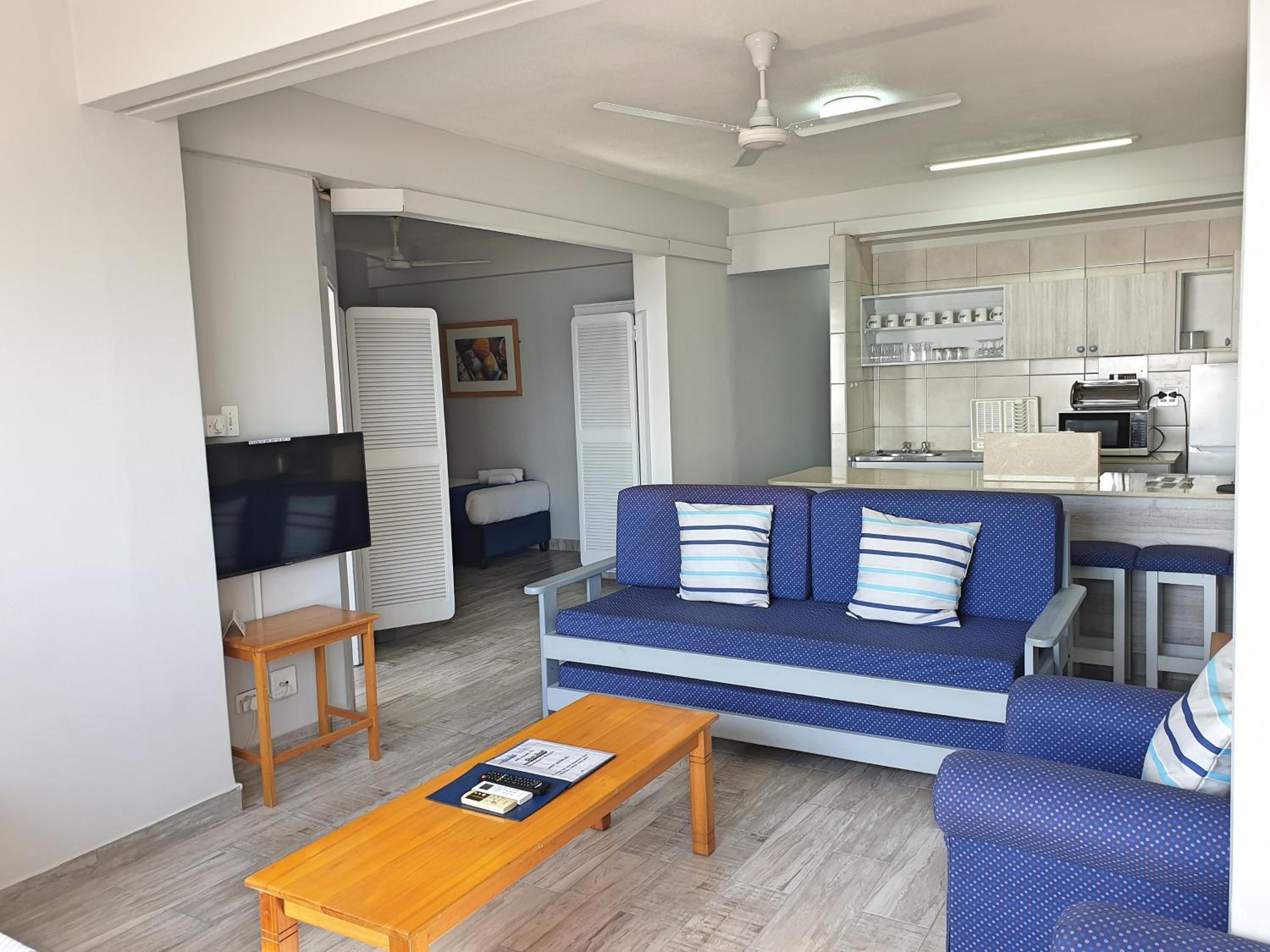 Apartment with Sea View (8 Adults) - Photo 12