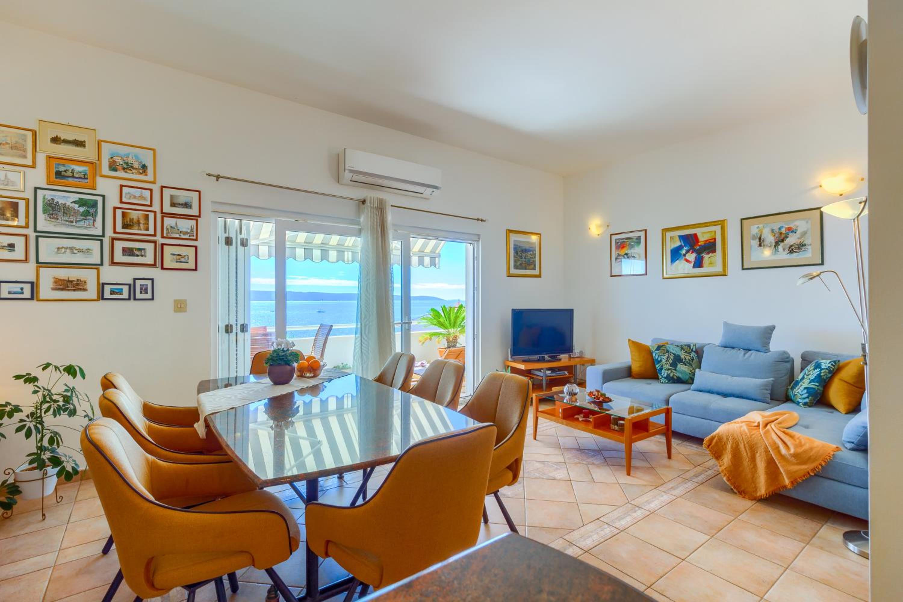 Apartment with Sea View