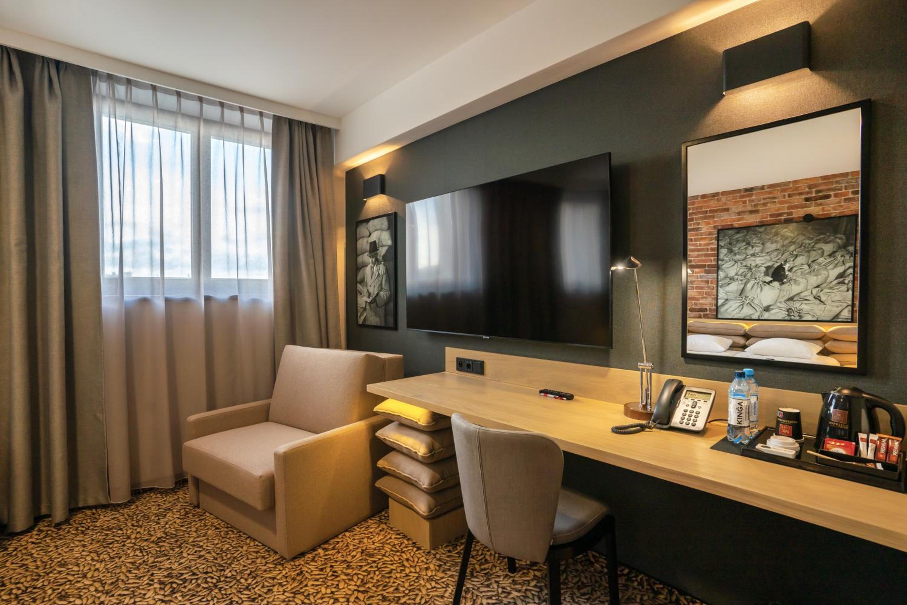 Premium River Side Room - Photo 10