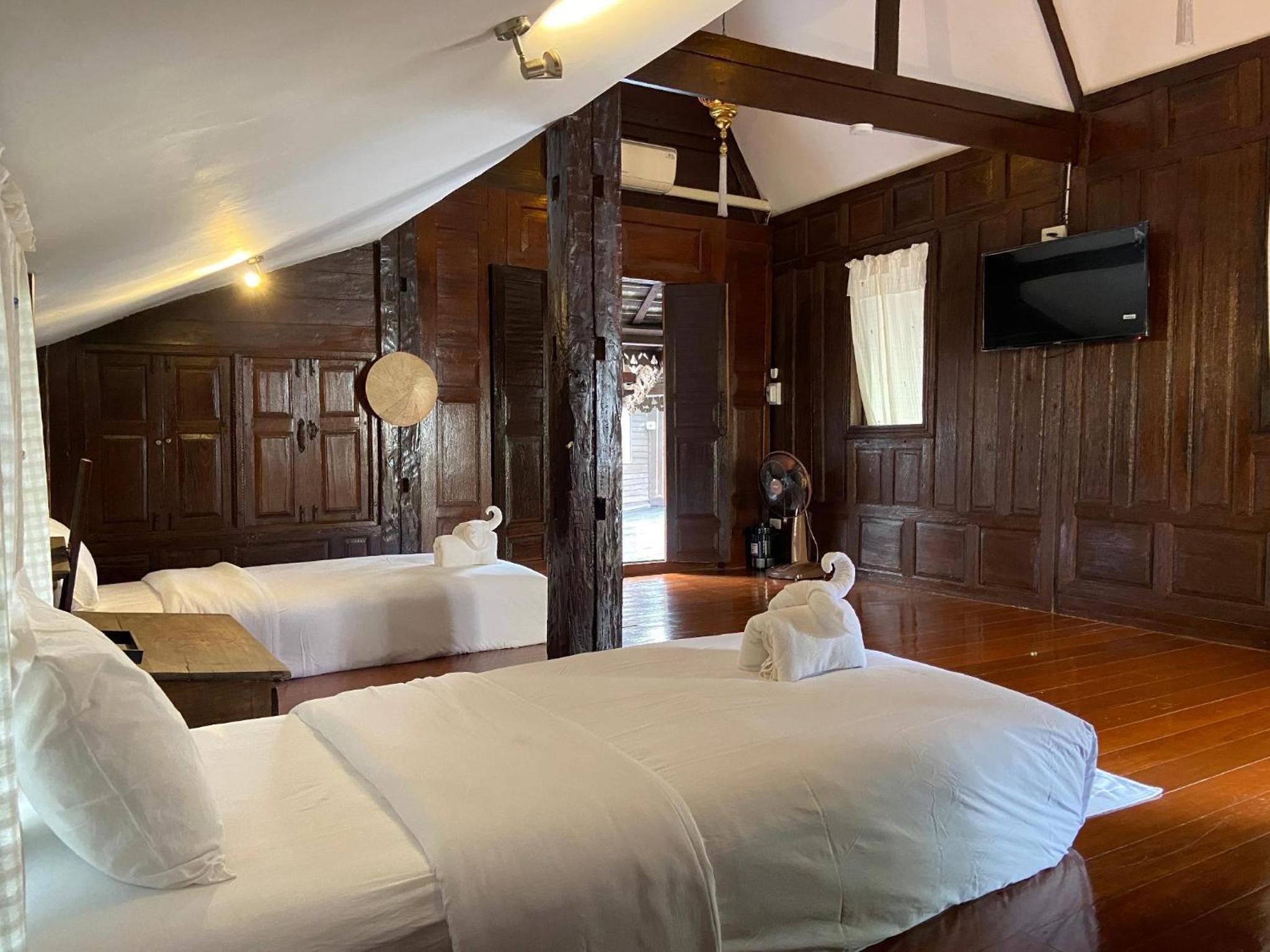 Standard Twin Room - Photo 1