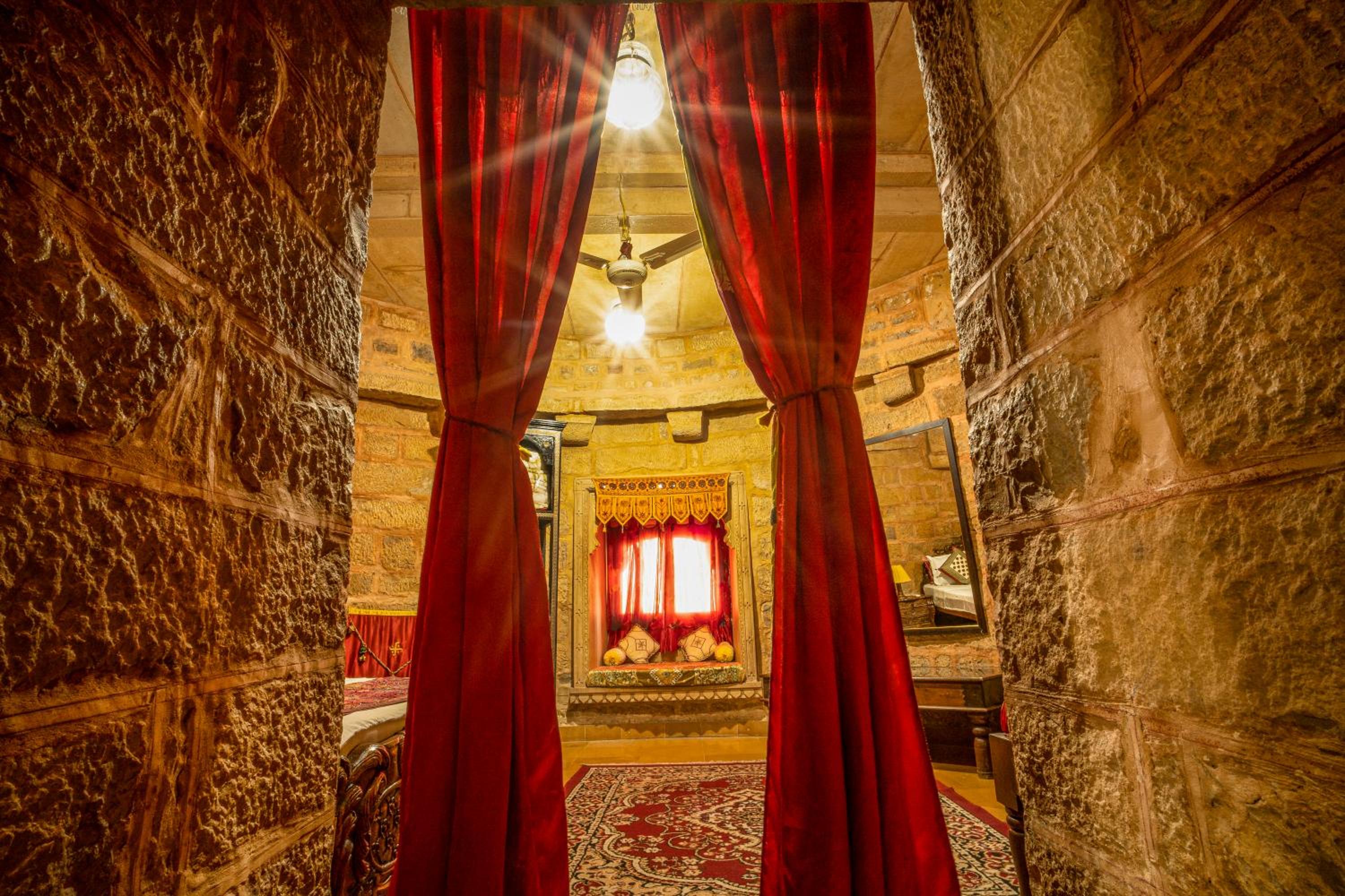 Deluxe Double Room with Castle View - Photo 9