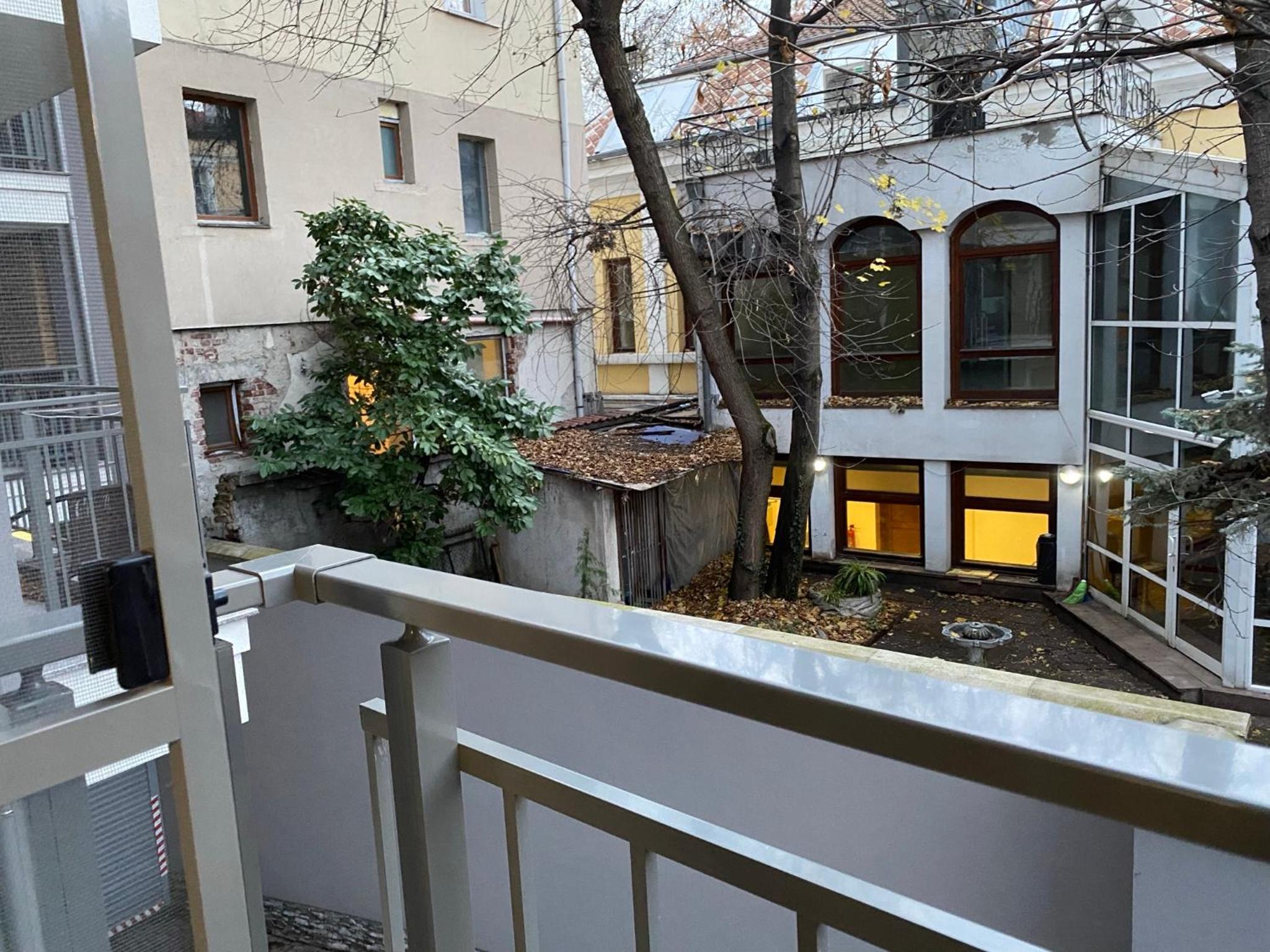 One-Bedroom Apartment - Photo 25