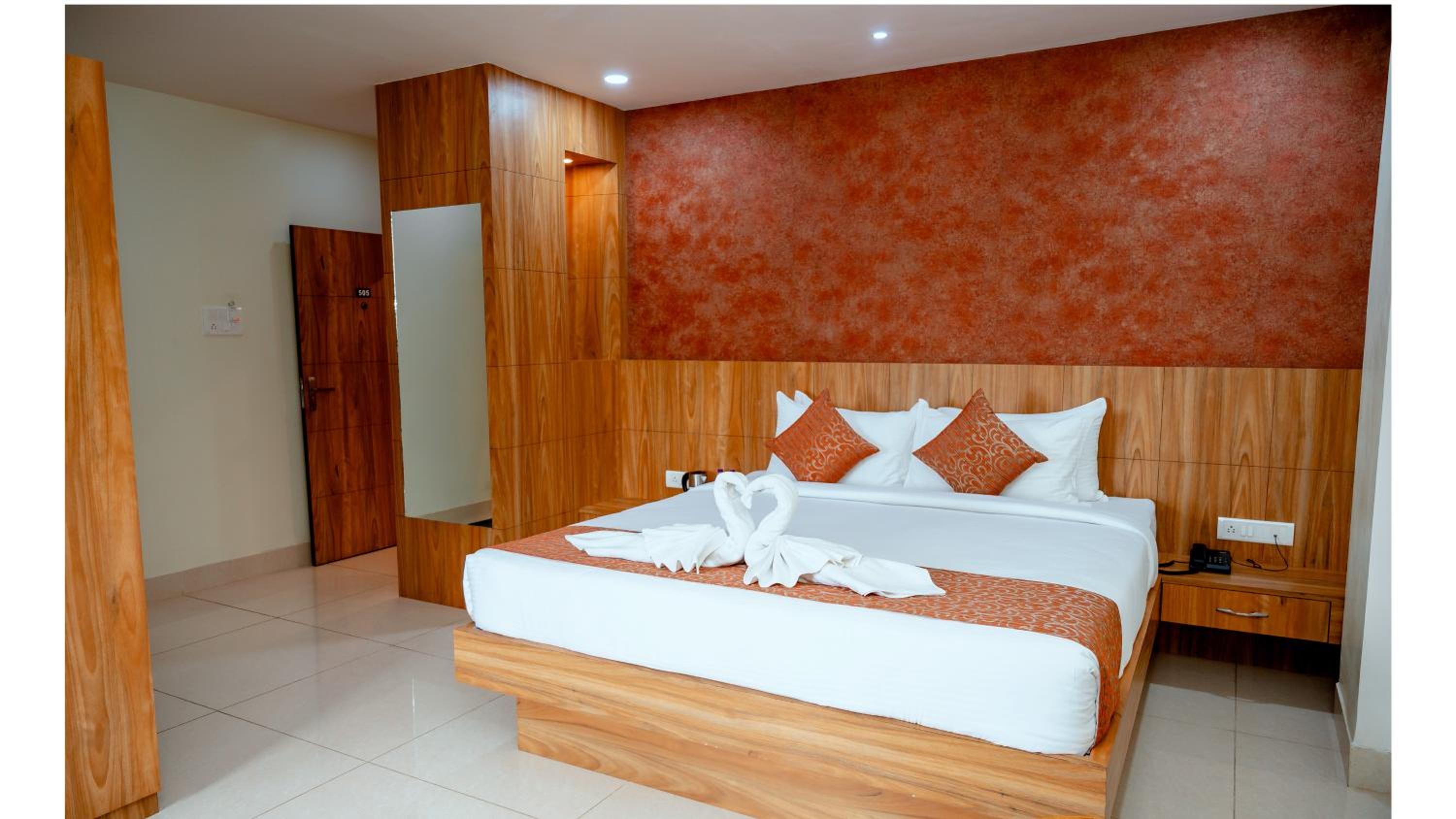 Deluxe Room - Photo 1