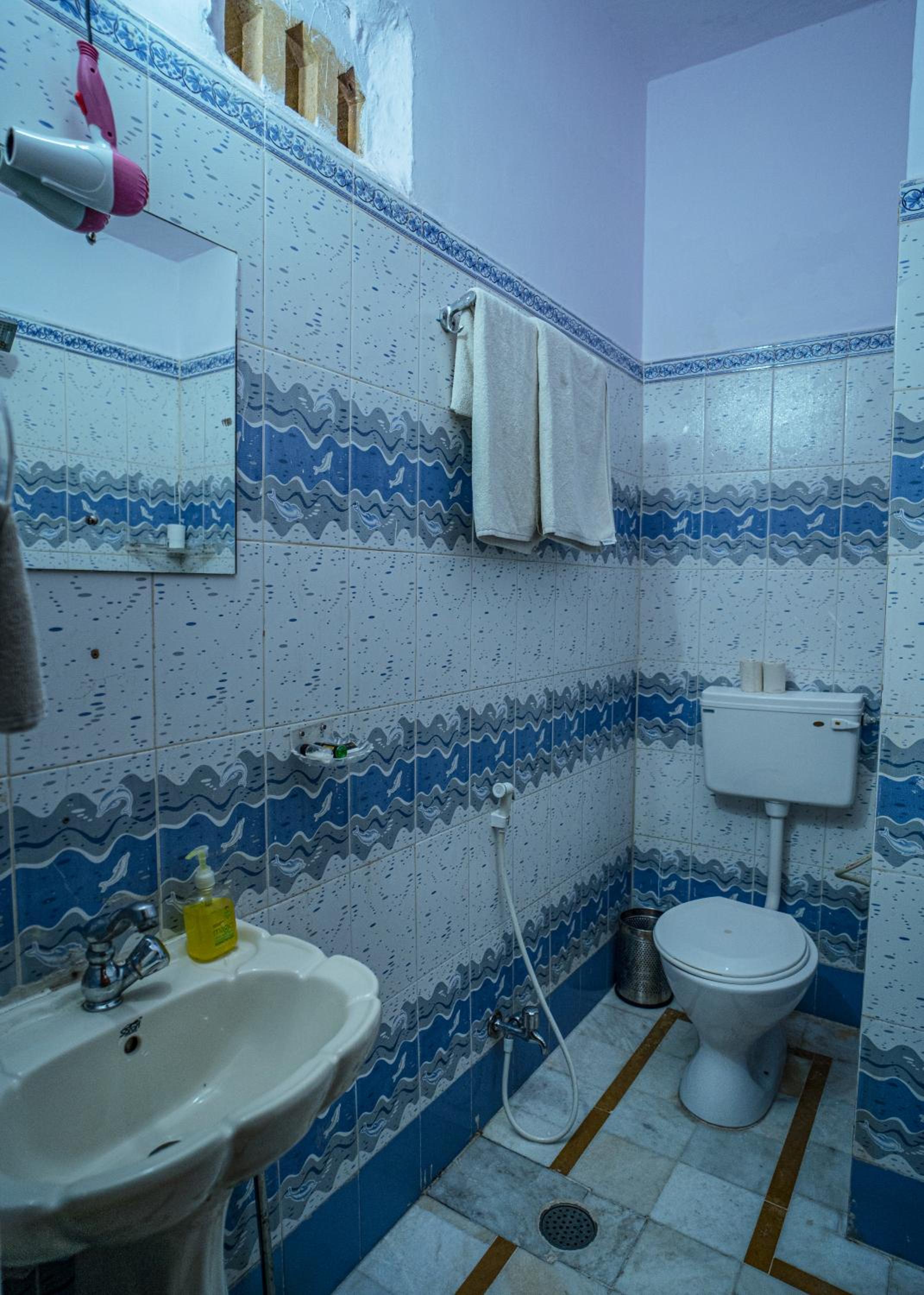Deluxe Double Room with Castle View - Photo 10
