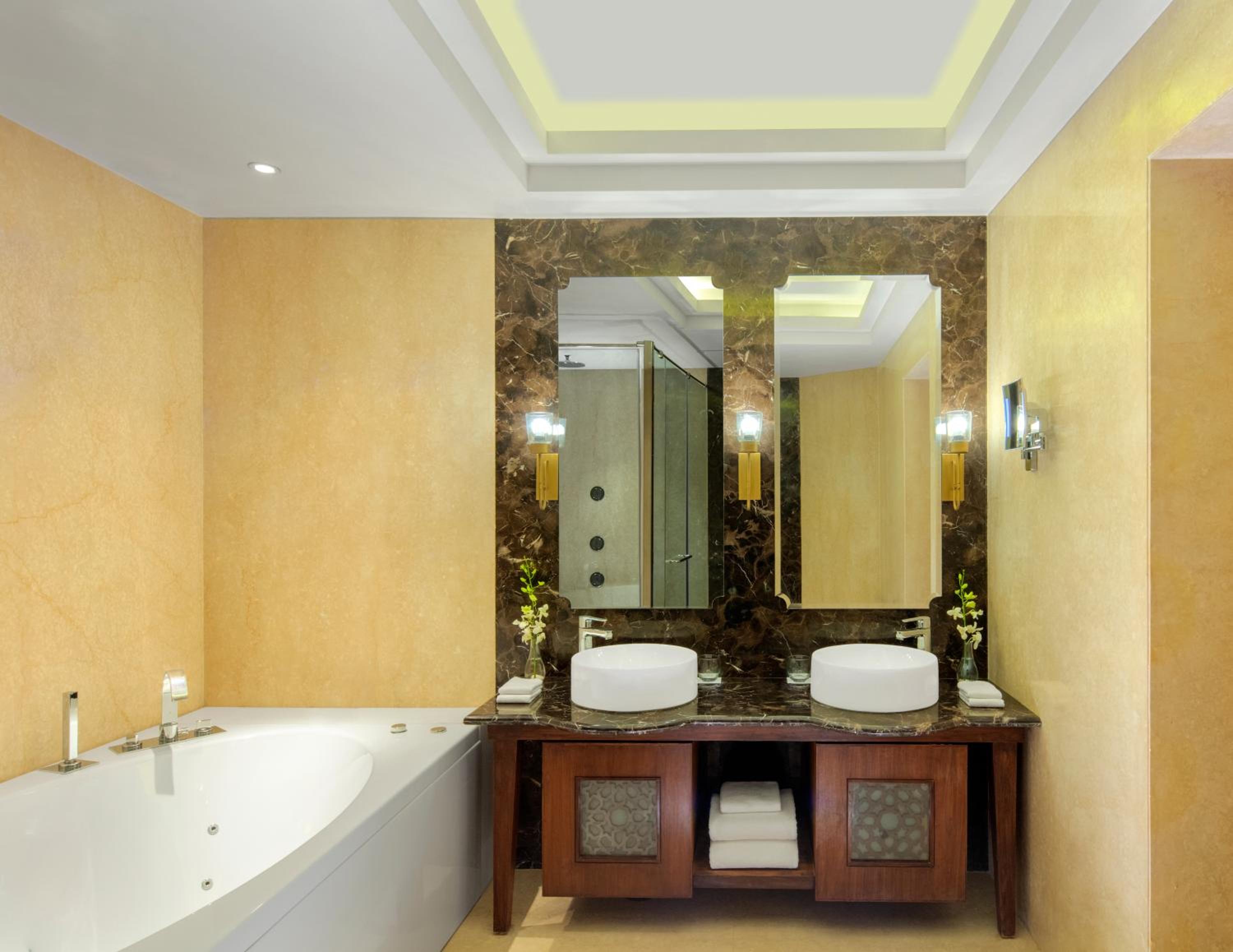 Deluxe Suite – Non-Smoking: 10% off on Food & Soft Beverages,Up to 20% off on SPA,02 Pints Beer, special kids welcome/in room amenities, Complimentary INR 500 Credit on F&Soft Beverage with min spend of 2000 INR(once per stay (per room))