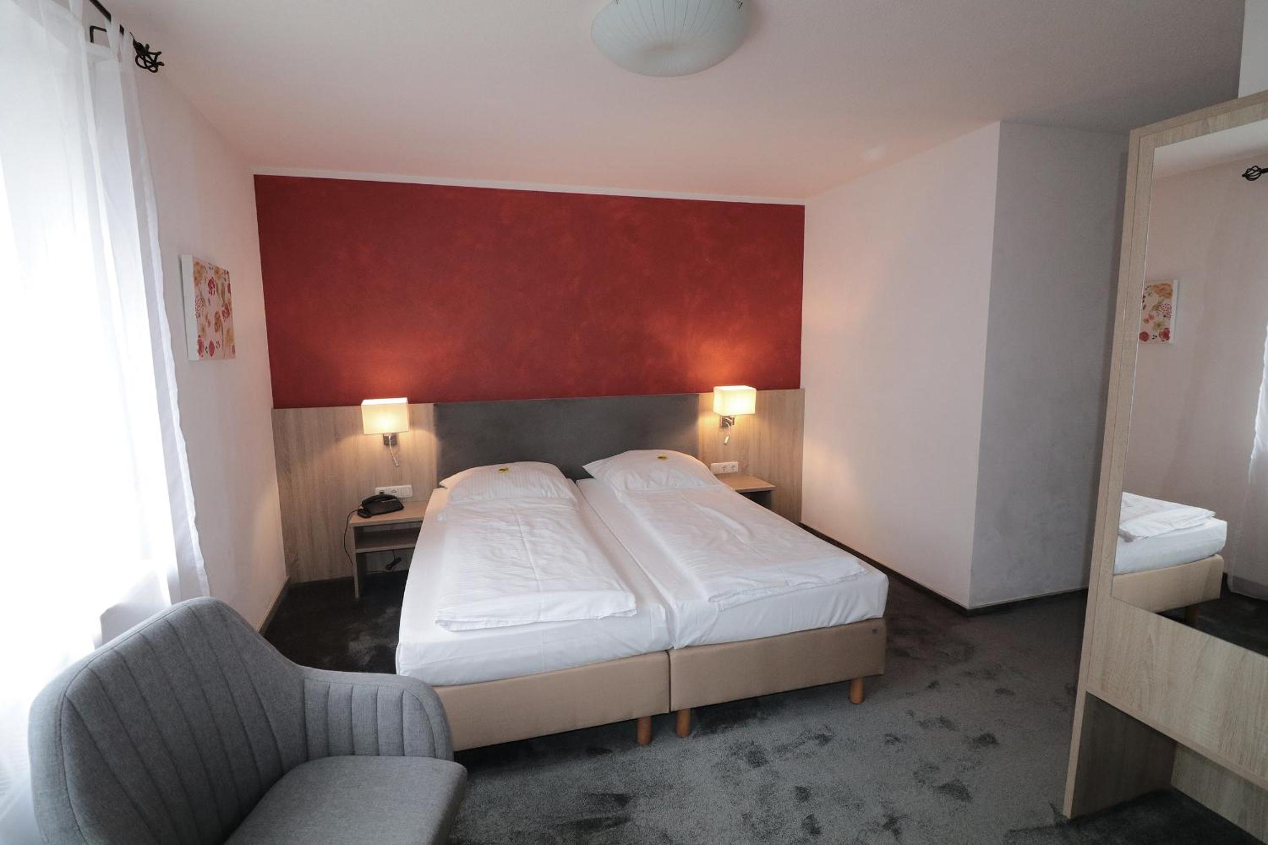 Double Room - Photo 1