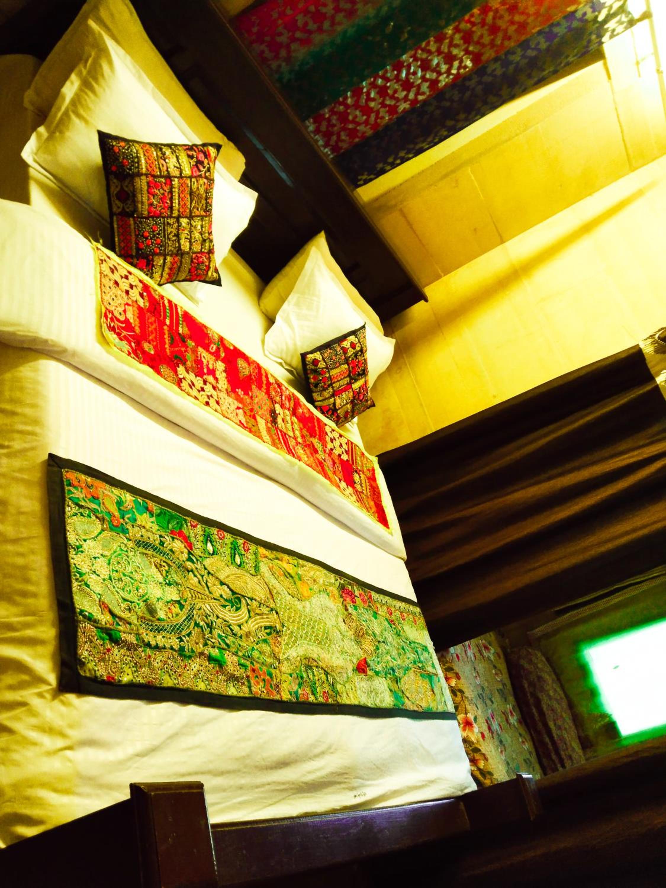 Deluxe Room - Photo 27