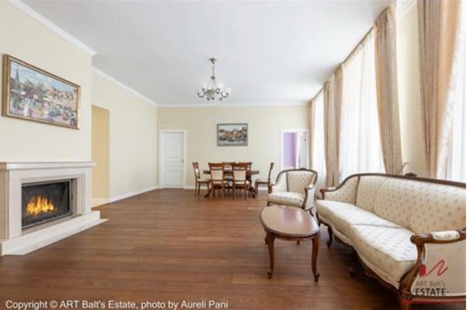 Three-Bedroom Apartment photo 2