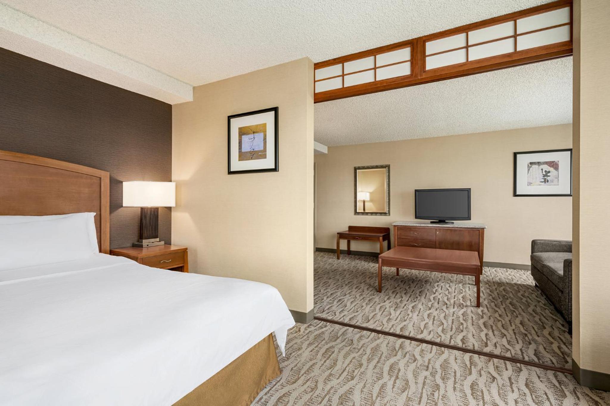 One-Bedroom King Suite - Photo 1