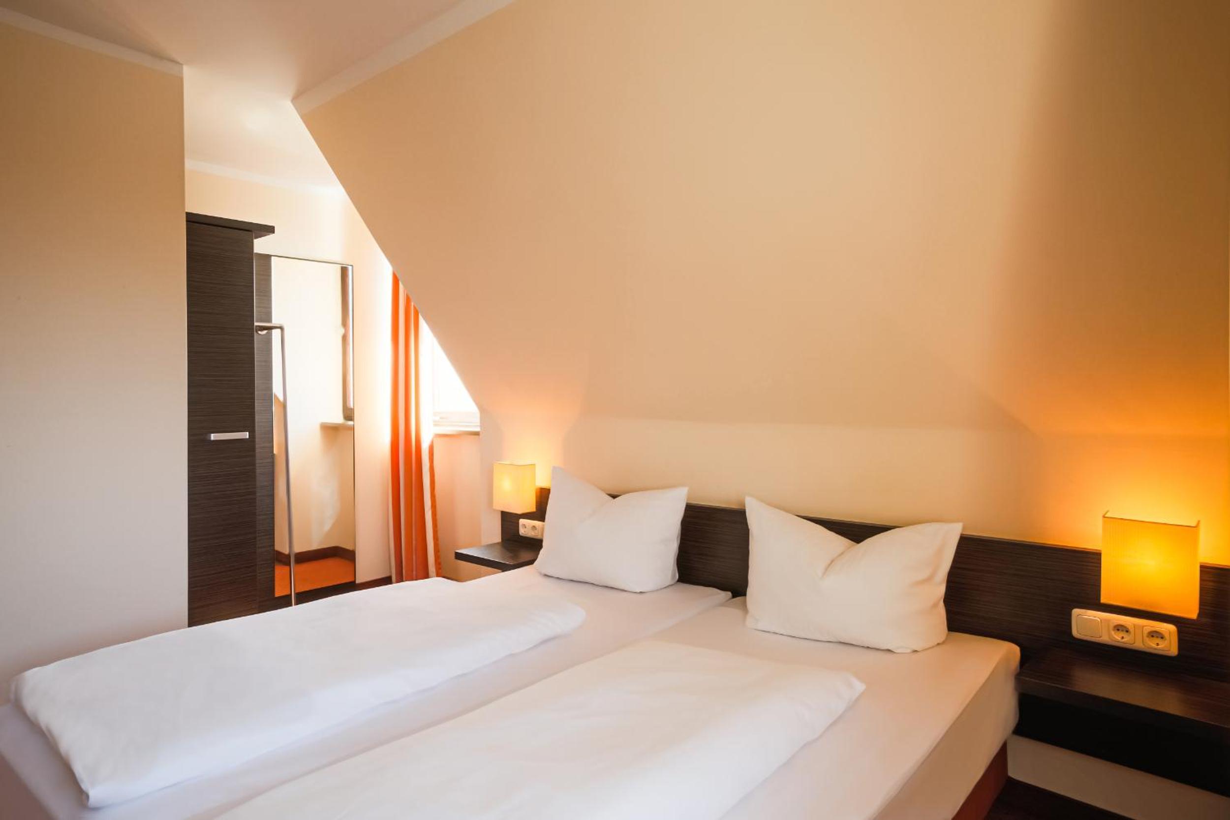 Small Double Room photo 2