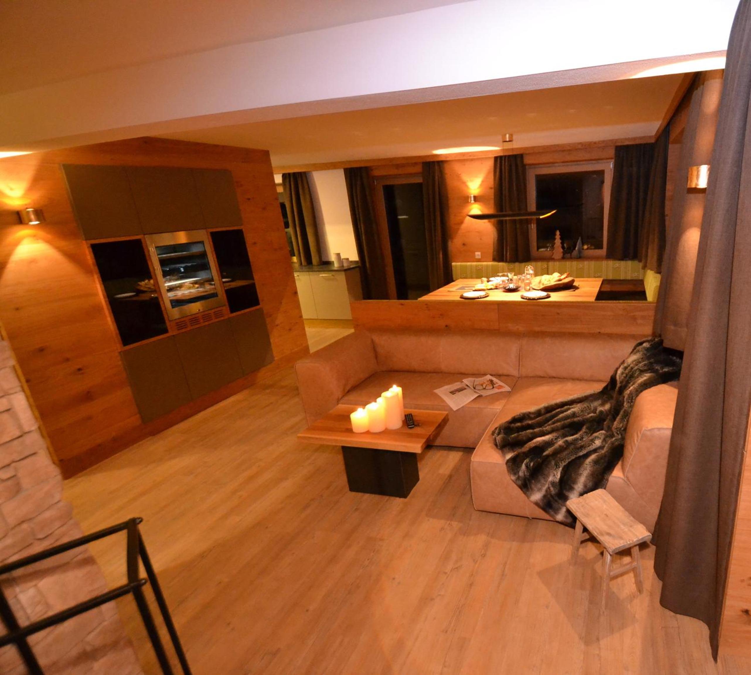 Deluxe Apartment with Hot Tub and Sauna (max. 9 People) photo 1