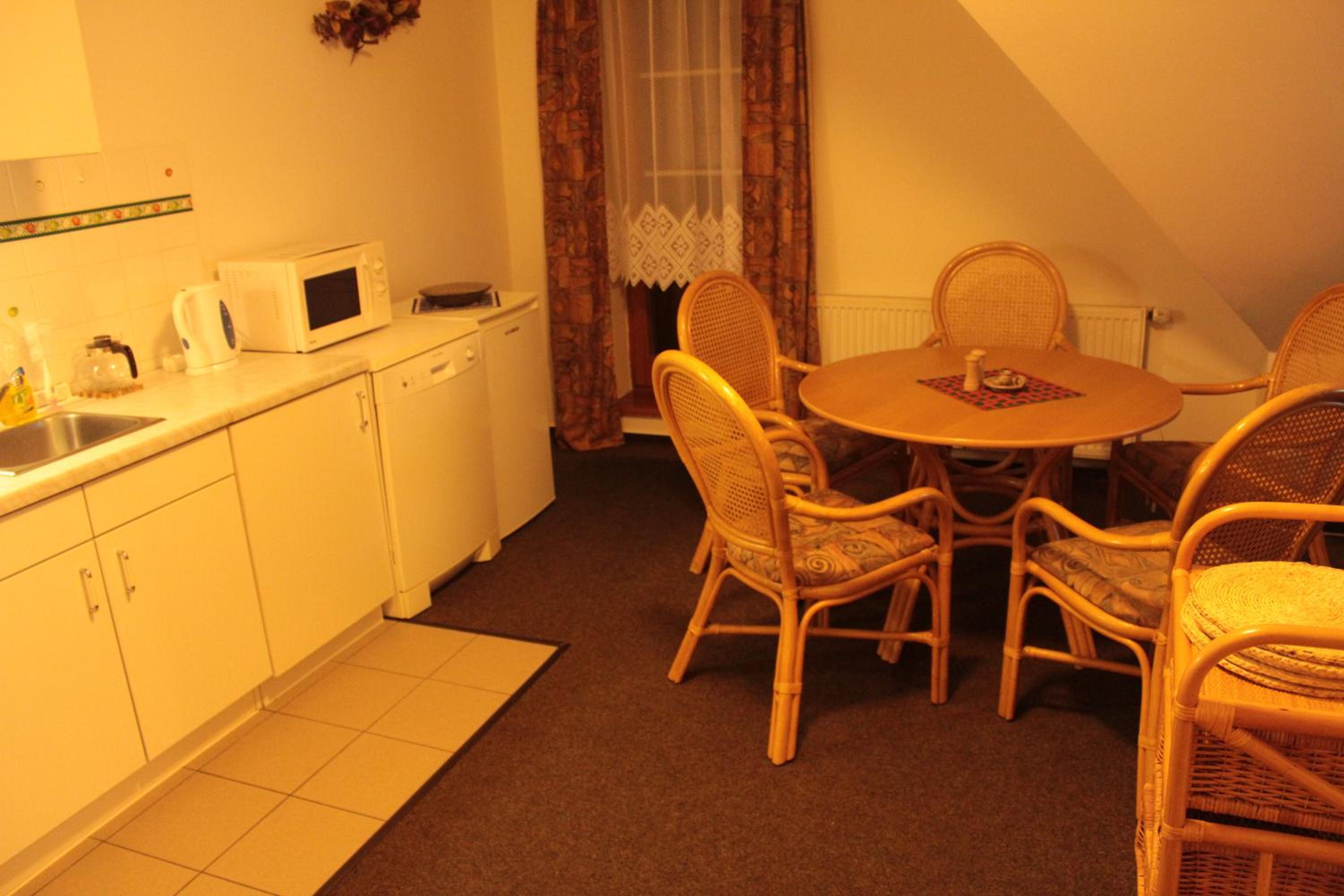 Two-Bedroom Apartment - Photo 8