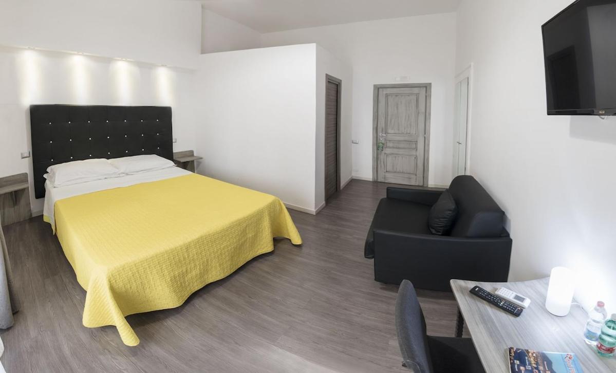 Triple Room with Private Bathroom
