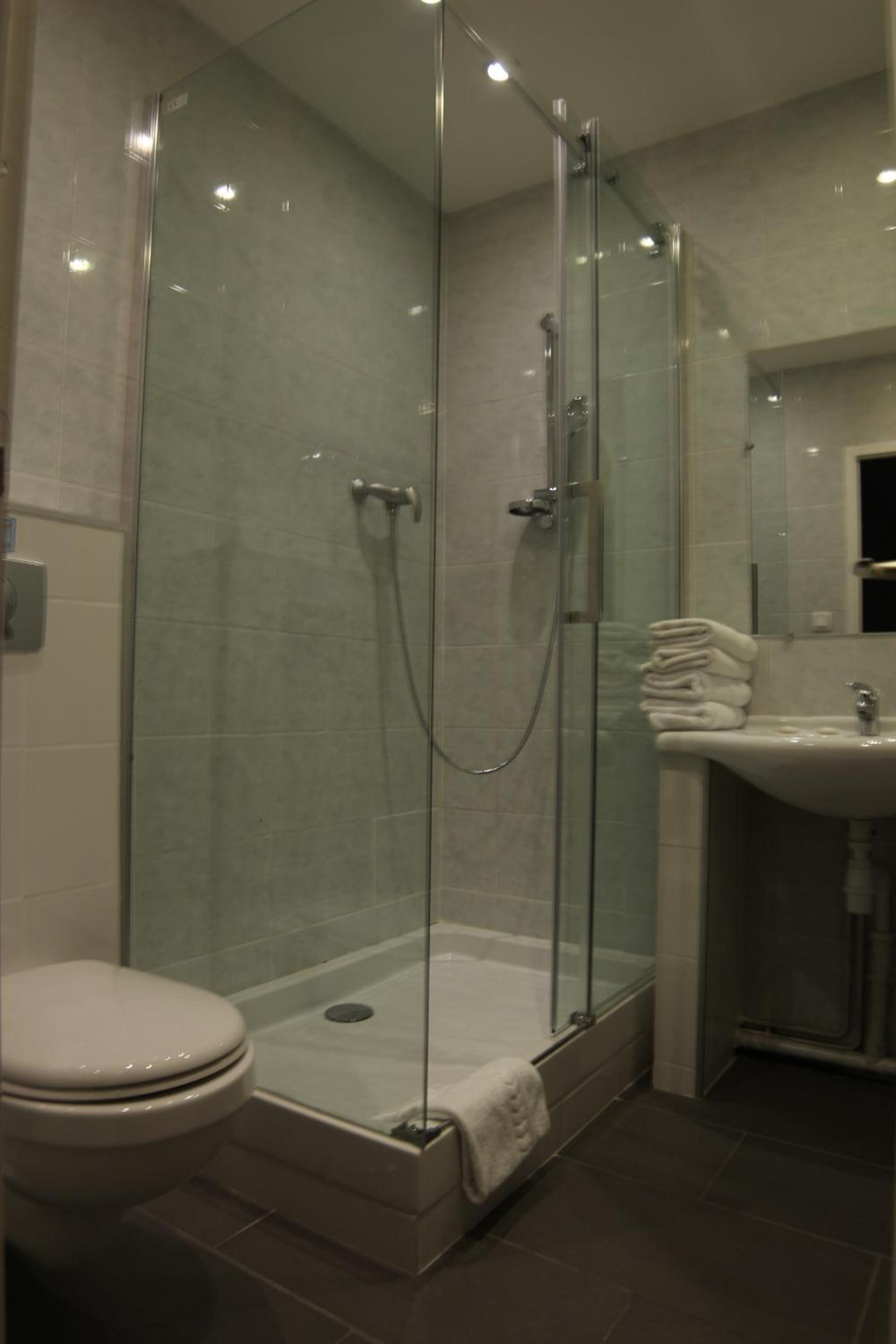 Apartment (4 Adults) - Photo 3