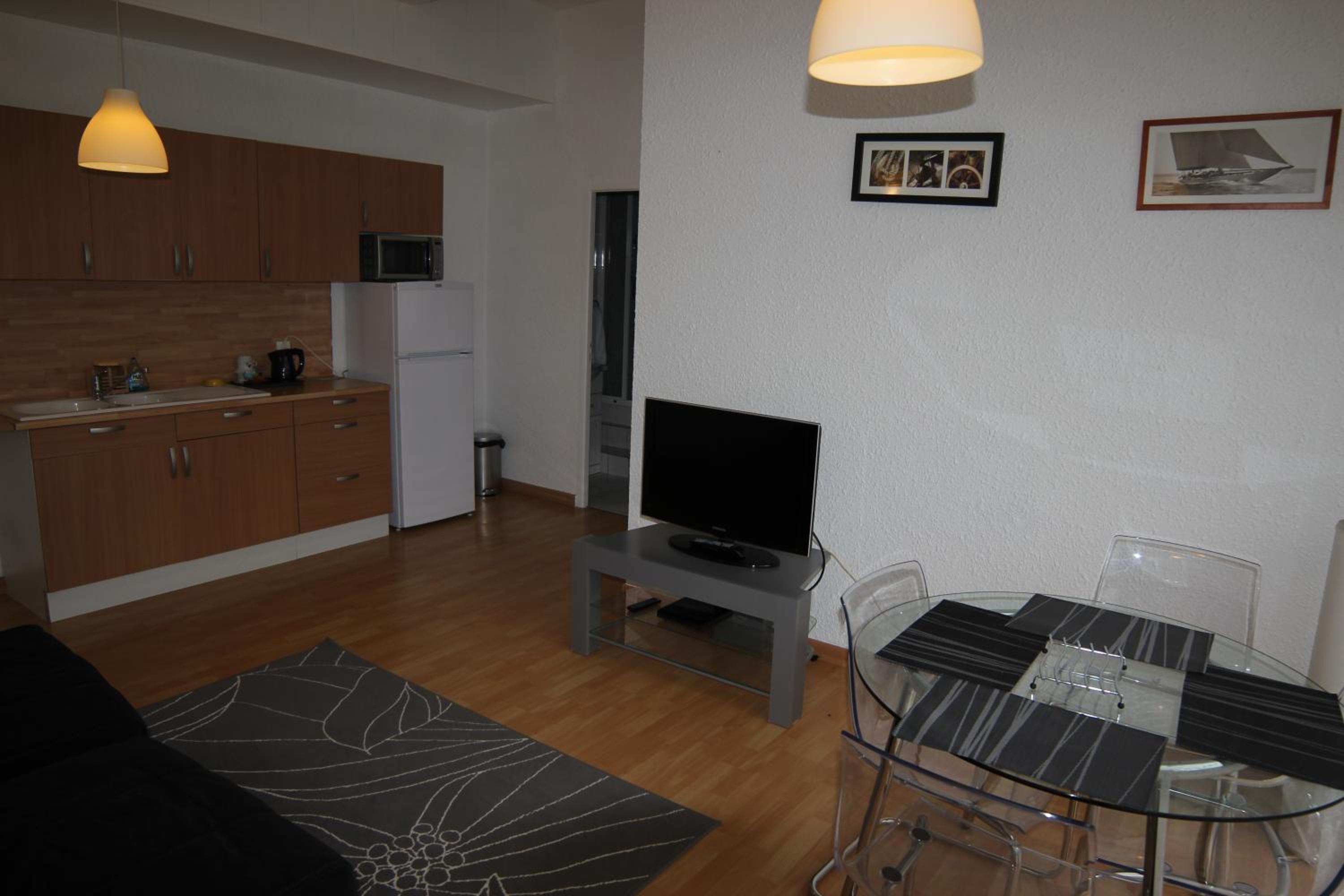 Apartment (4 Adults) - Photo 2