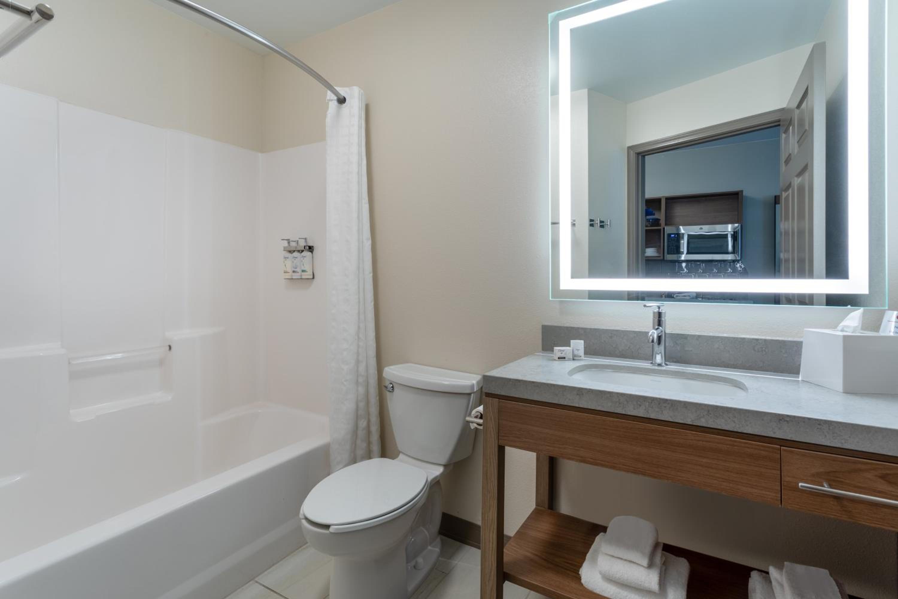 Studio Suite - Photo 5