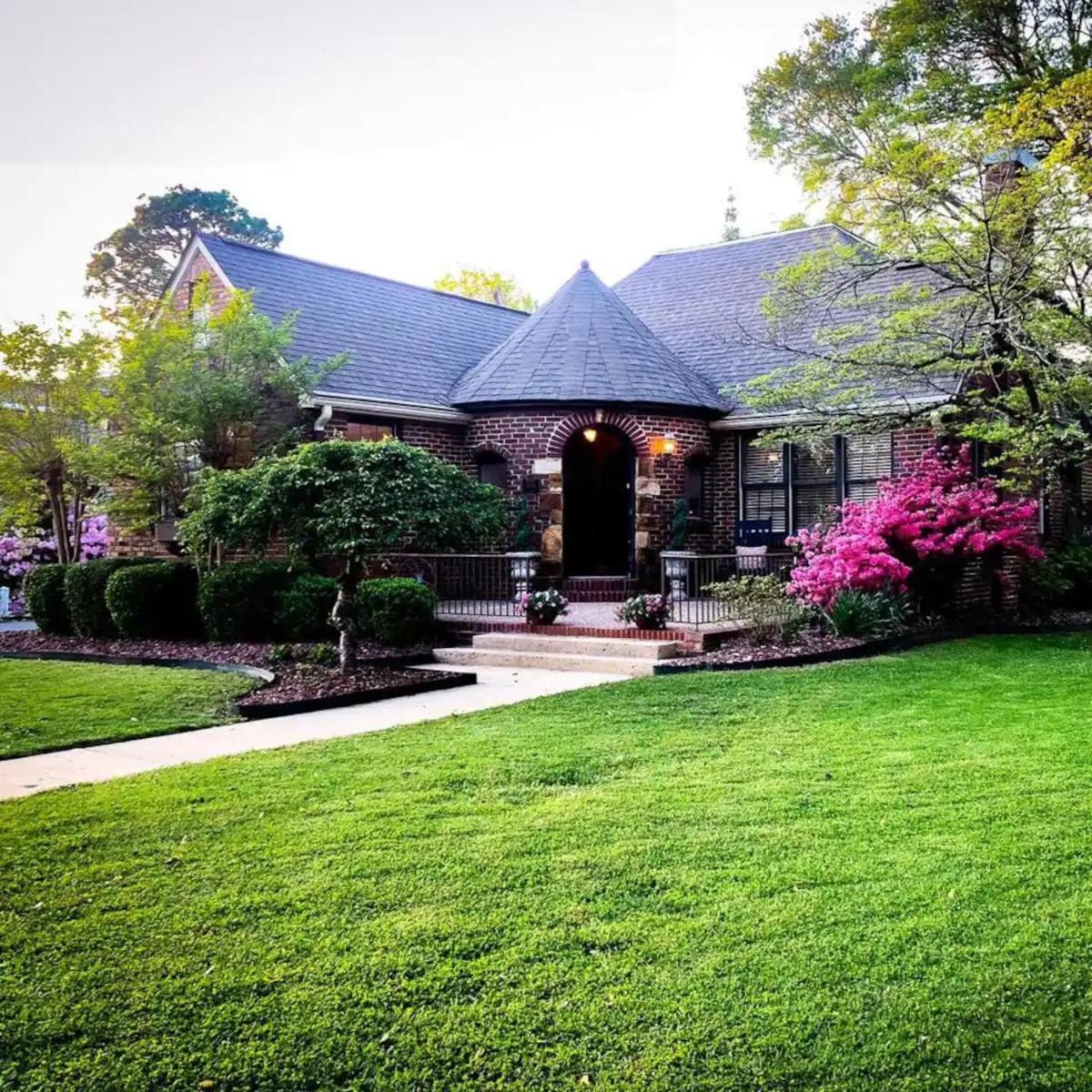 Four-Bedroom House photo 1