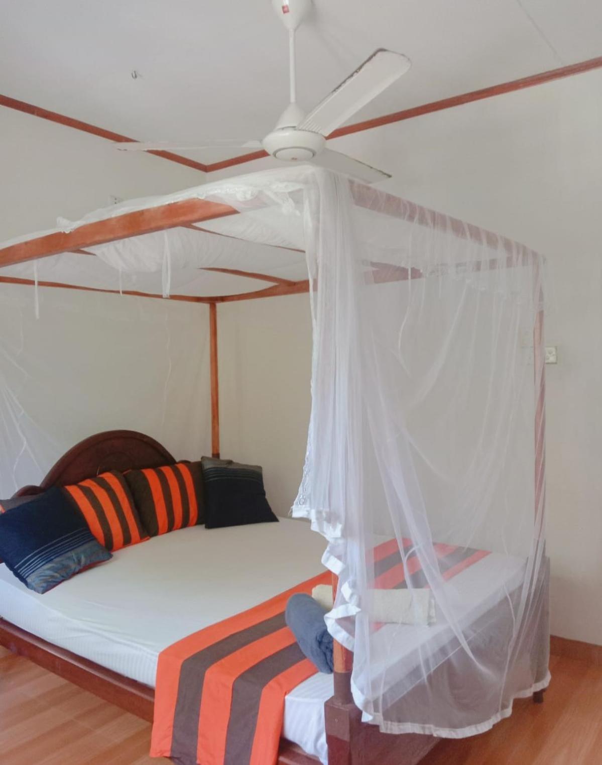 Double Room with Private Bathroom photo 3