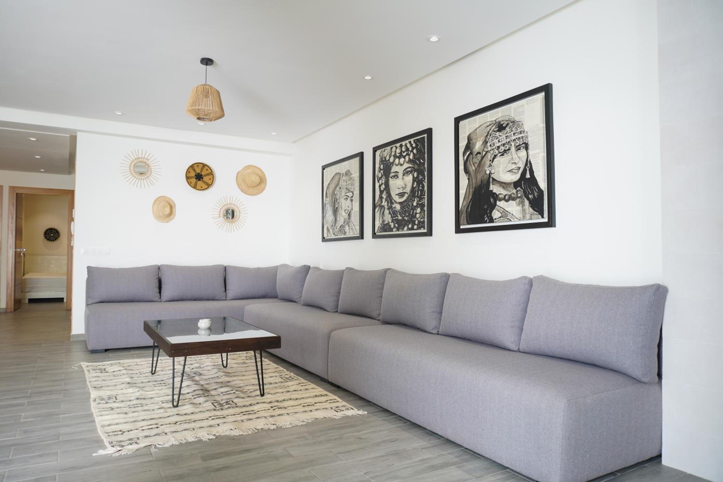 Three-Bedroom Deluxe Apartment photo 1