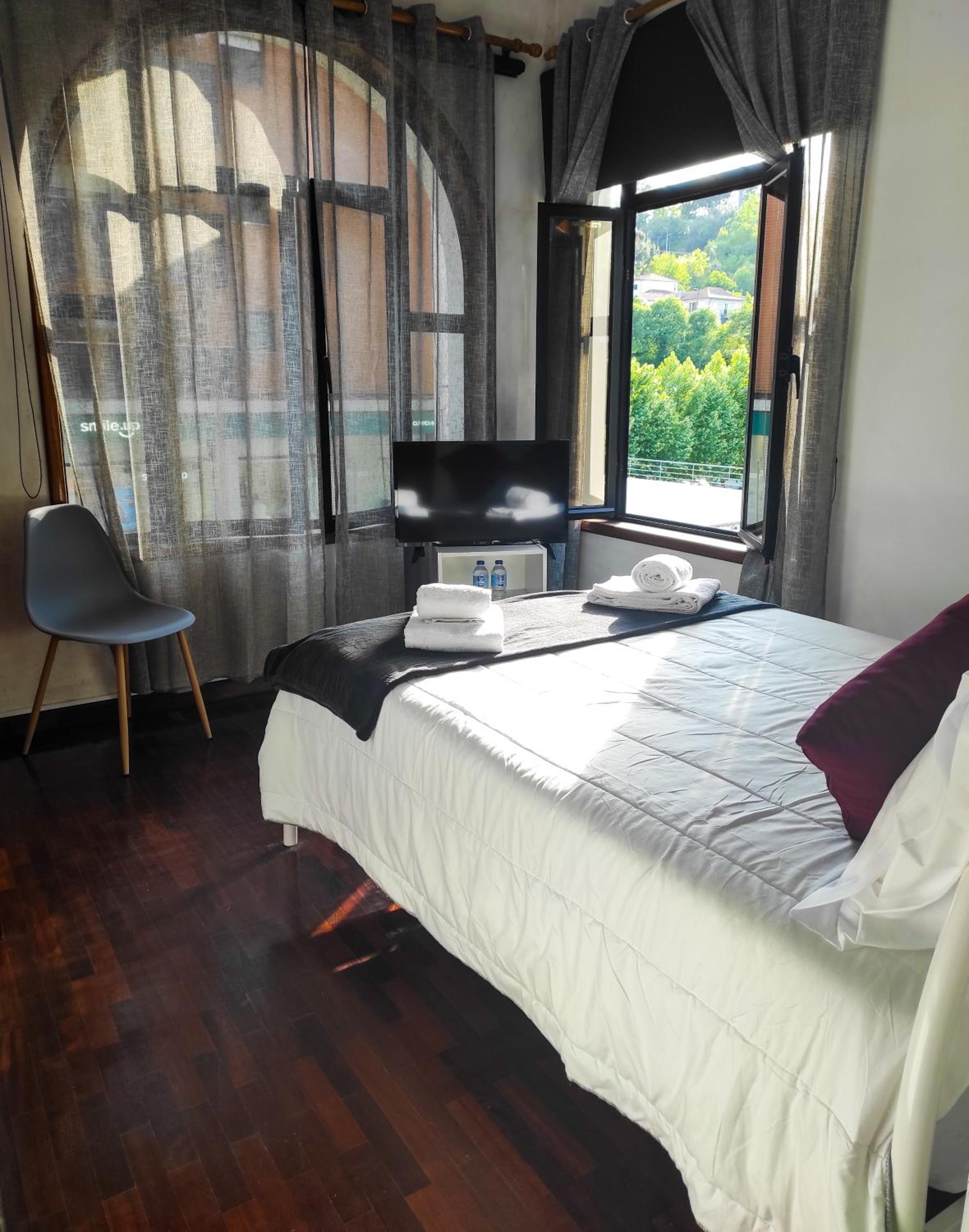 Deluxe Double Room - Photo 4