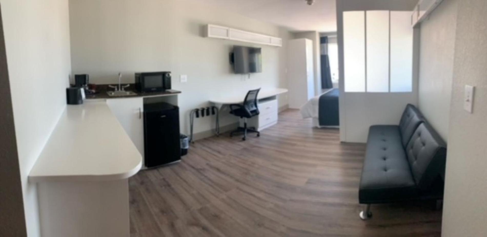 Deluxe Suite photo 1