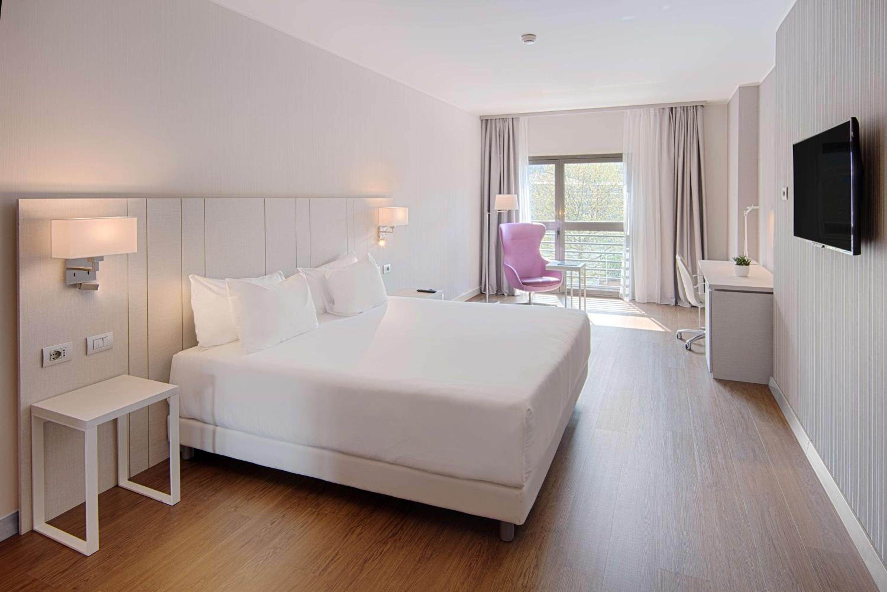 Superior Double or Twin Room with View - Photo 5