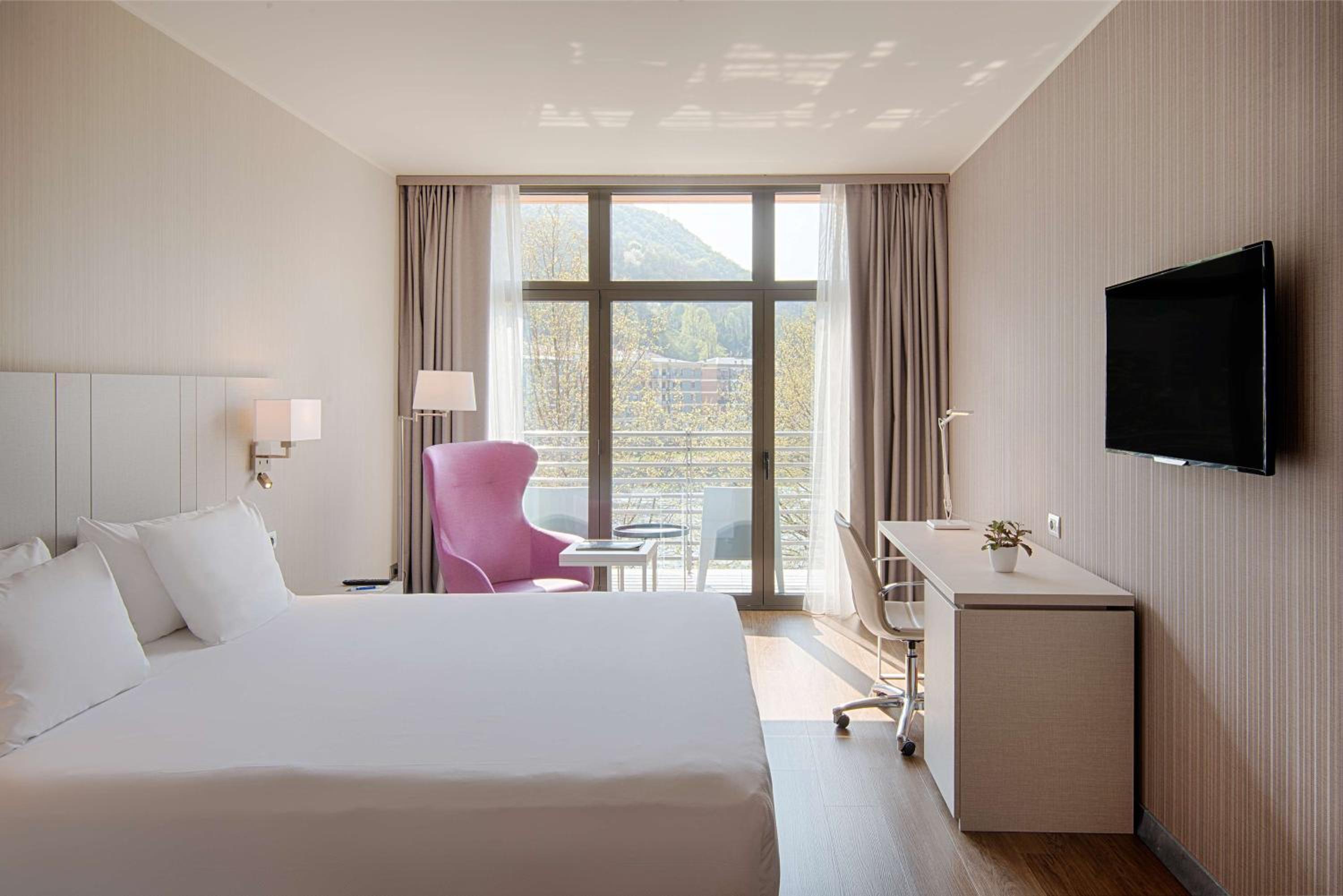 Junior Suite with View with extra bed  photo 3