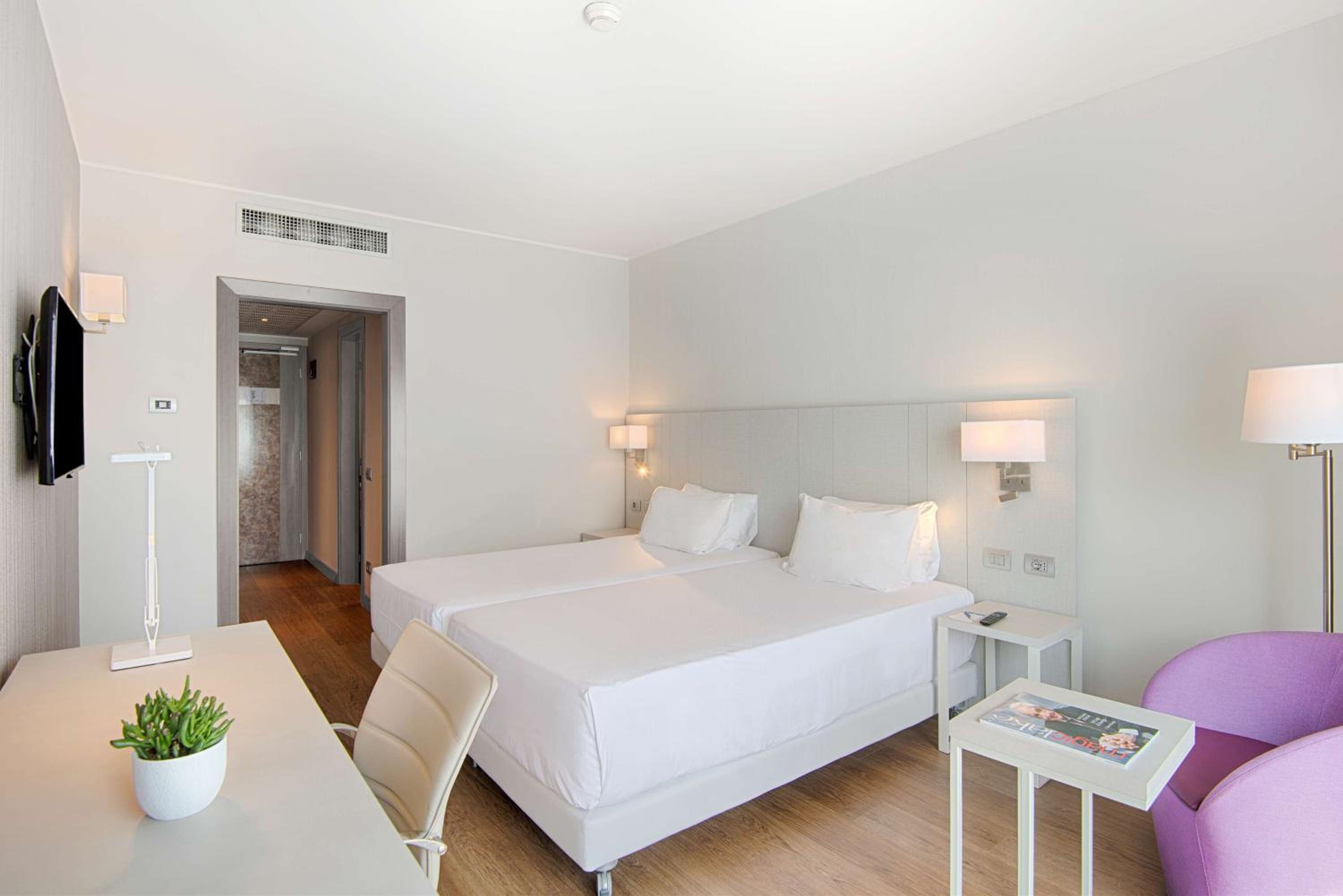 Superior Double or Twin Room photo 3